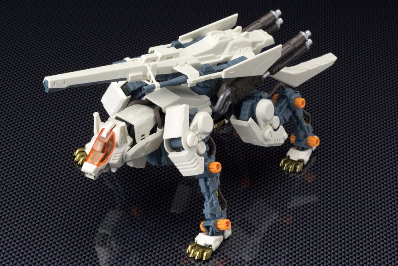 "Pre-Order" HMM ZOIDS 1/72 RZ-009 Command Wolf AC&LC Marking Plus Ver.