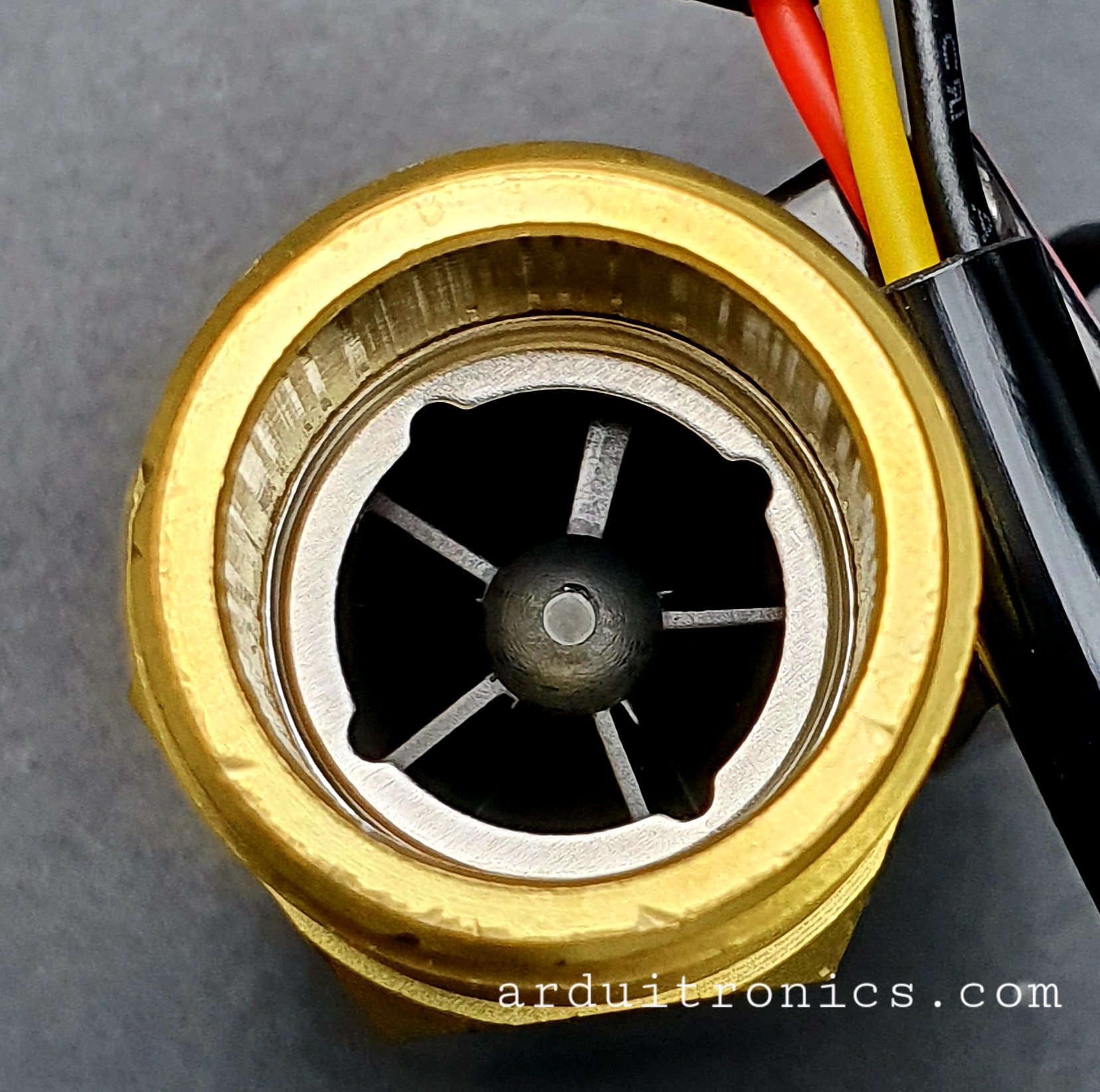 B7 เซ็นเซอร์วัดอัตราการไหลของน้ำ ทองแหลือง 1/2นิ้ว 4หุน Water Flow sensor 1-25L/min Size 66 mm With Temperature Probe