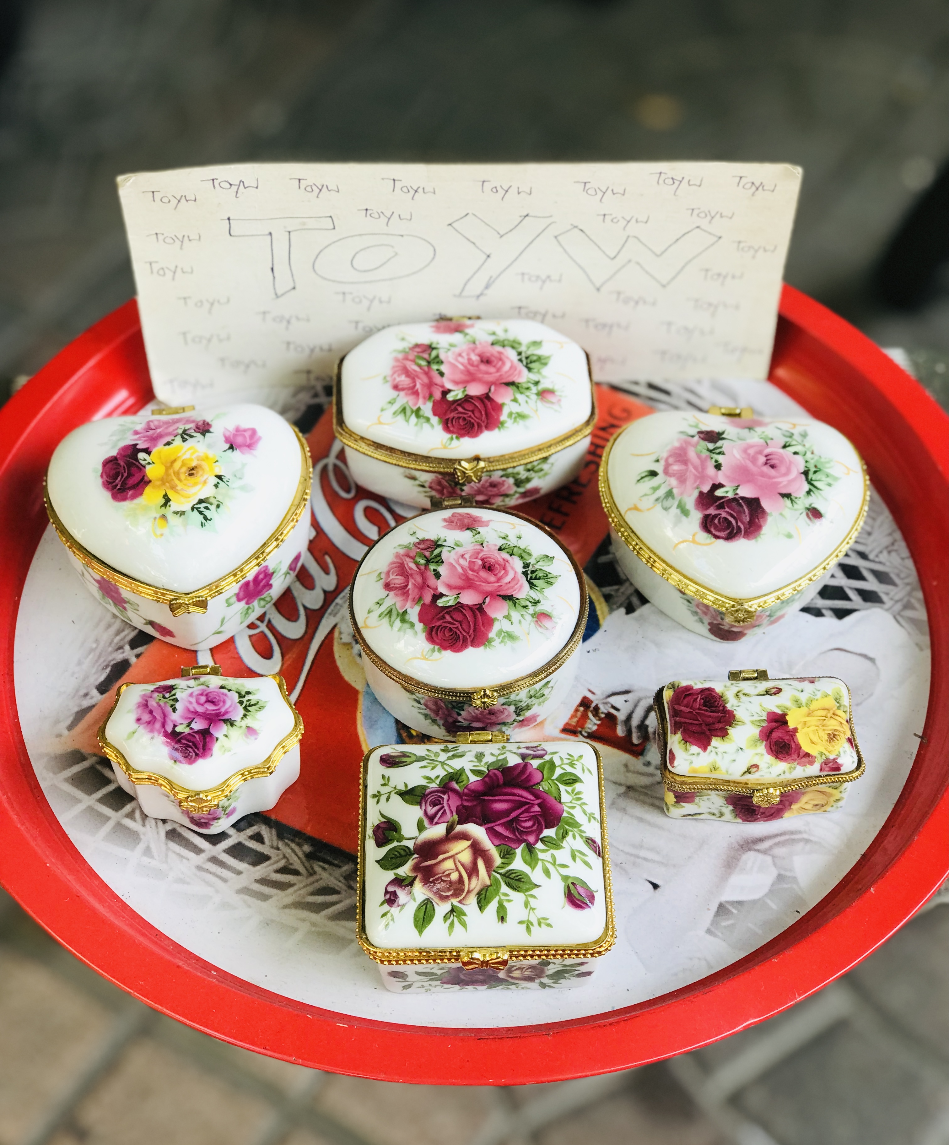 เริ่มต้น 120 บาท เก็บเก่า งานวินเทจตลับเซรามิค คละแบบคละลายคละขนาด ใส่ของใส่ยา ใ่ส่เครื่องประดับชิ้นเล็กๆ และของรักษ์อื่นๆ