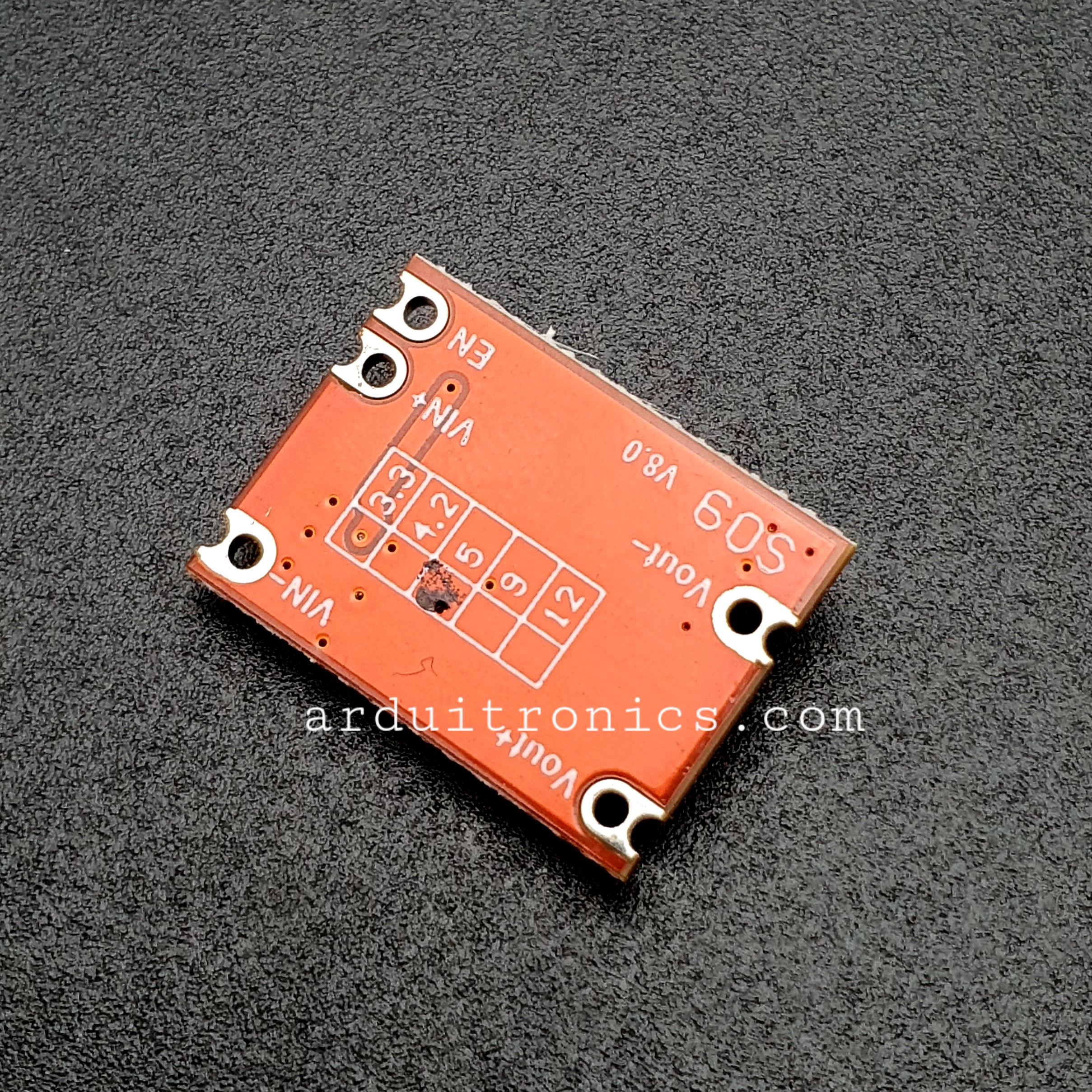 DC Automatic Step-Up and Step-Down Power Supply Module 3-15V to 5V 600mA โมดูลแปลงไฟ 3-15V เป็น 5V 600mA