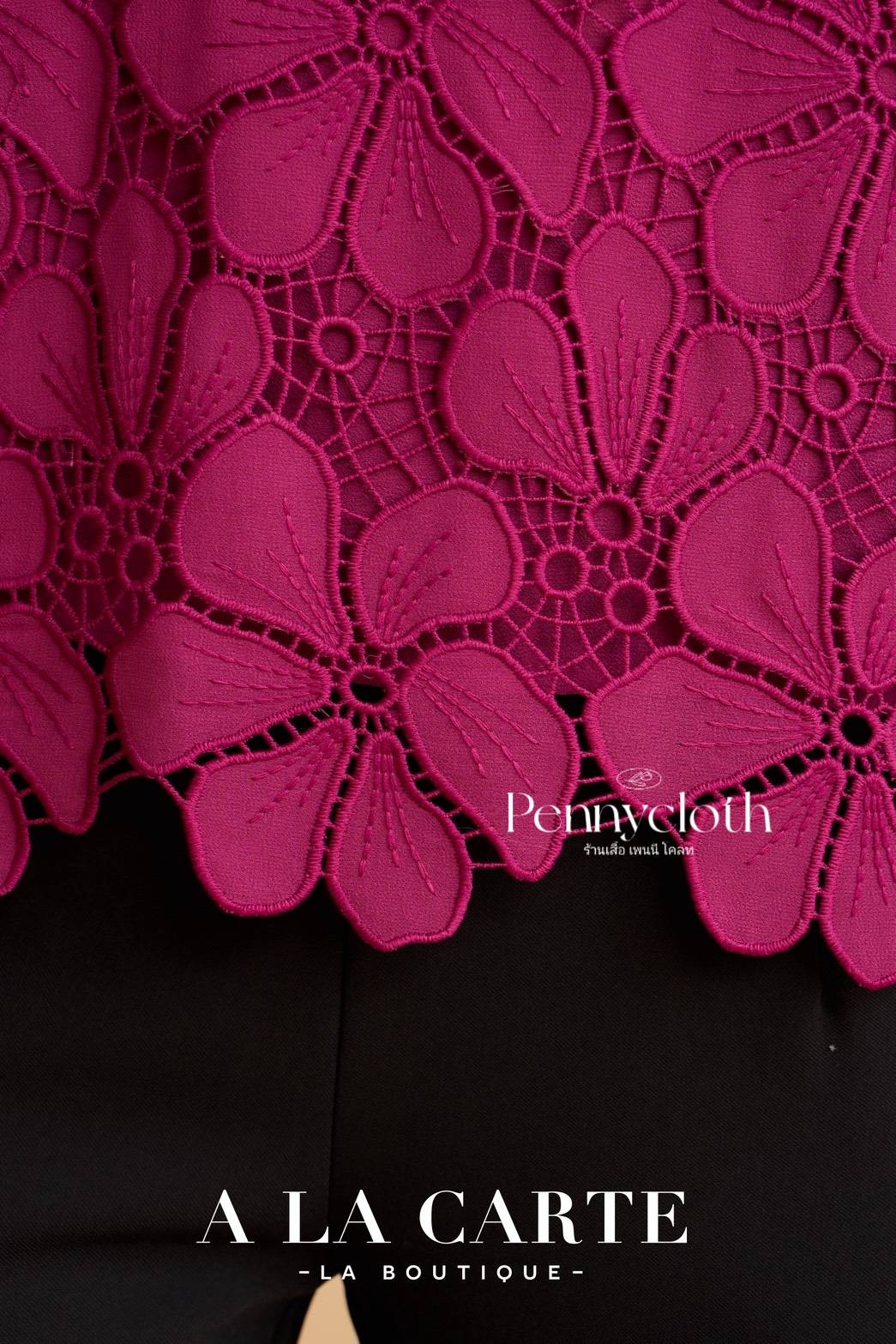 A La Carte เสื้อลูกไม้รุ่นใหม่ งานปักฉลุเซาะ ผ้าชีฟอง คอกลม แขน 4 ส่วน รหัส 69909