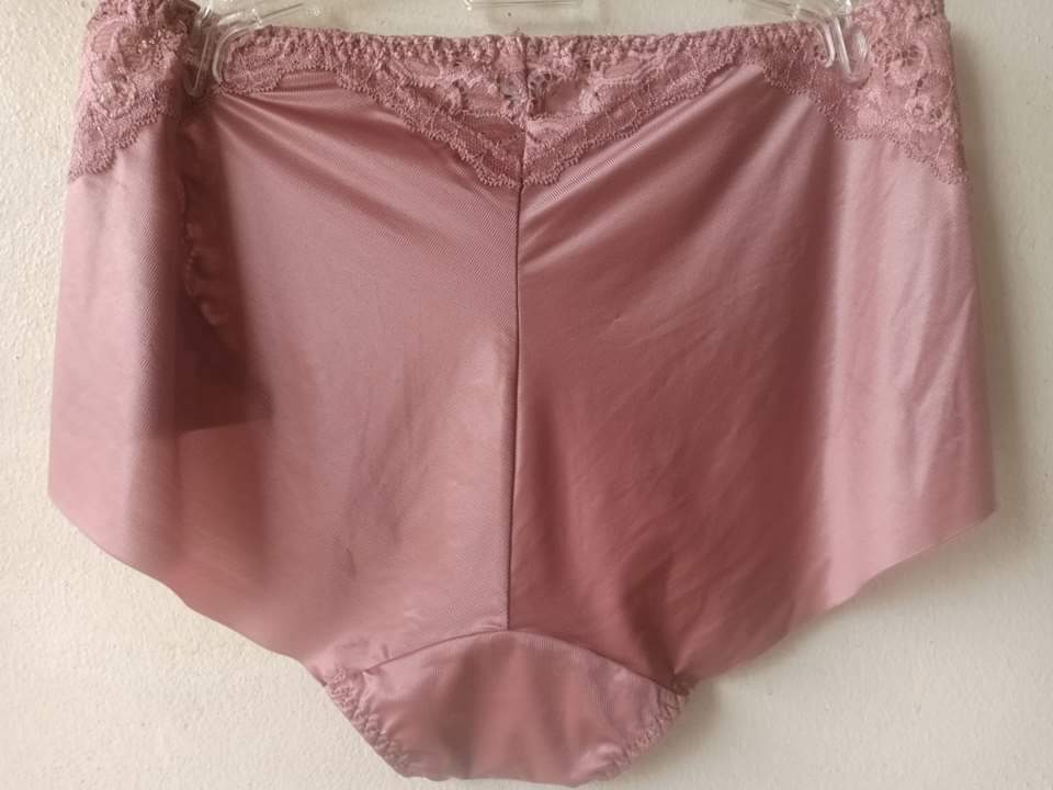 กางเกงชั้นในสตรีไทรอัมพ์