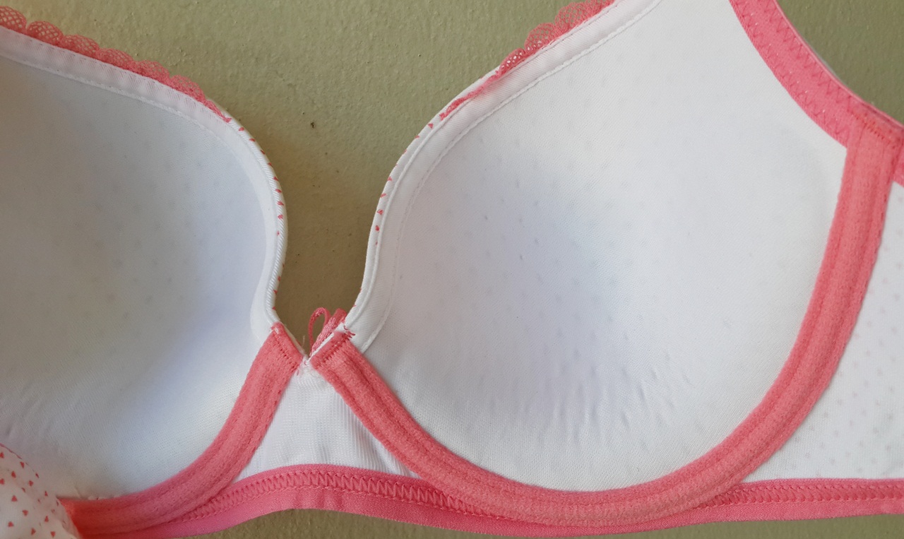 เสื้อชั้นในสตรีวาโก้