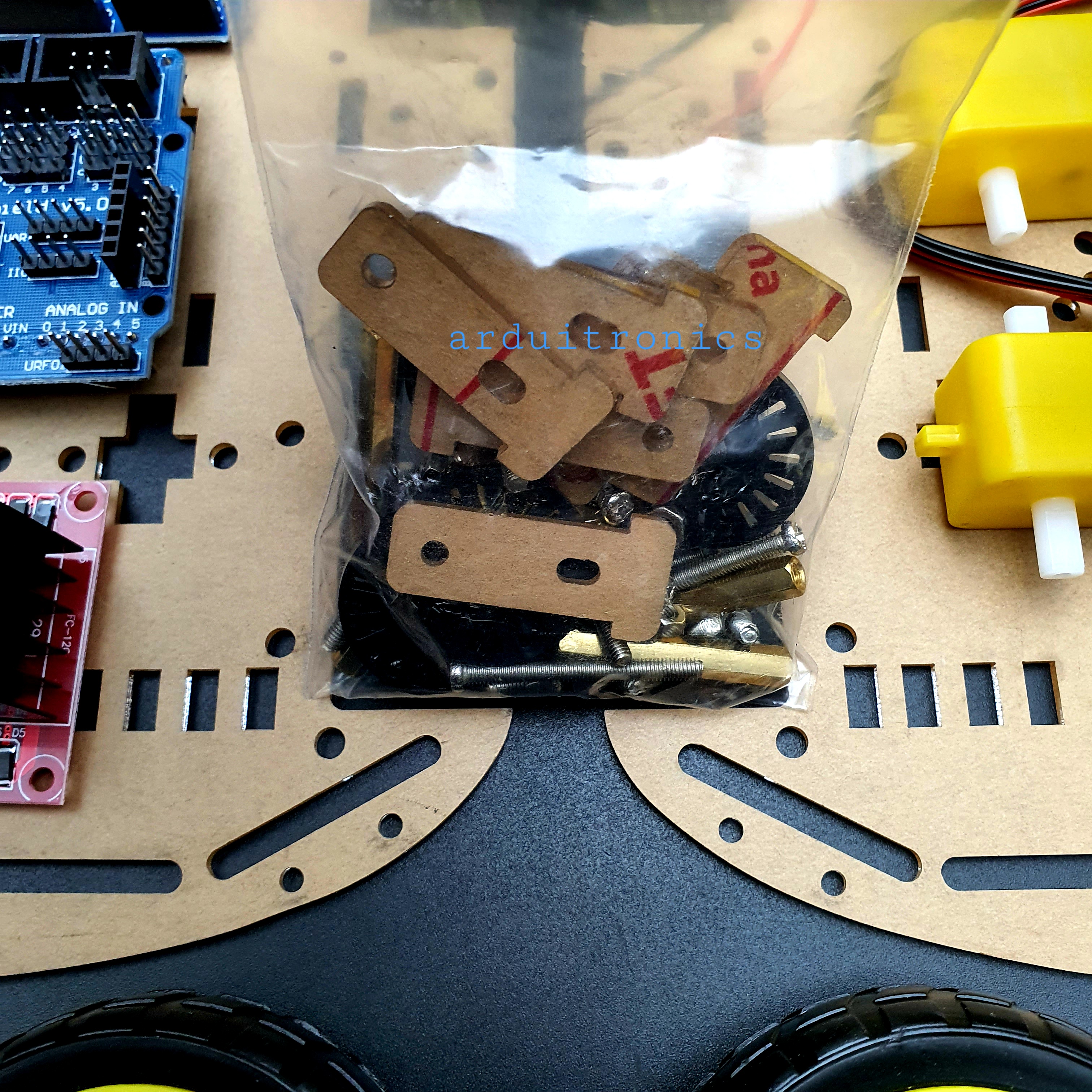 ชุด Arduino Smart Car Robot Kit 4 ล้อ (4WD) รถหุ่นยนต์หลบหลีกสิ่งกีดขวางและเดินตามเส้นครบชุด Smart Car Kit