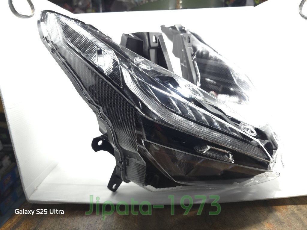 (Click 150 i) ชุดโคมไฟหน้า Honda Click 150 i แท้