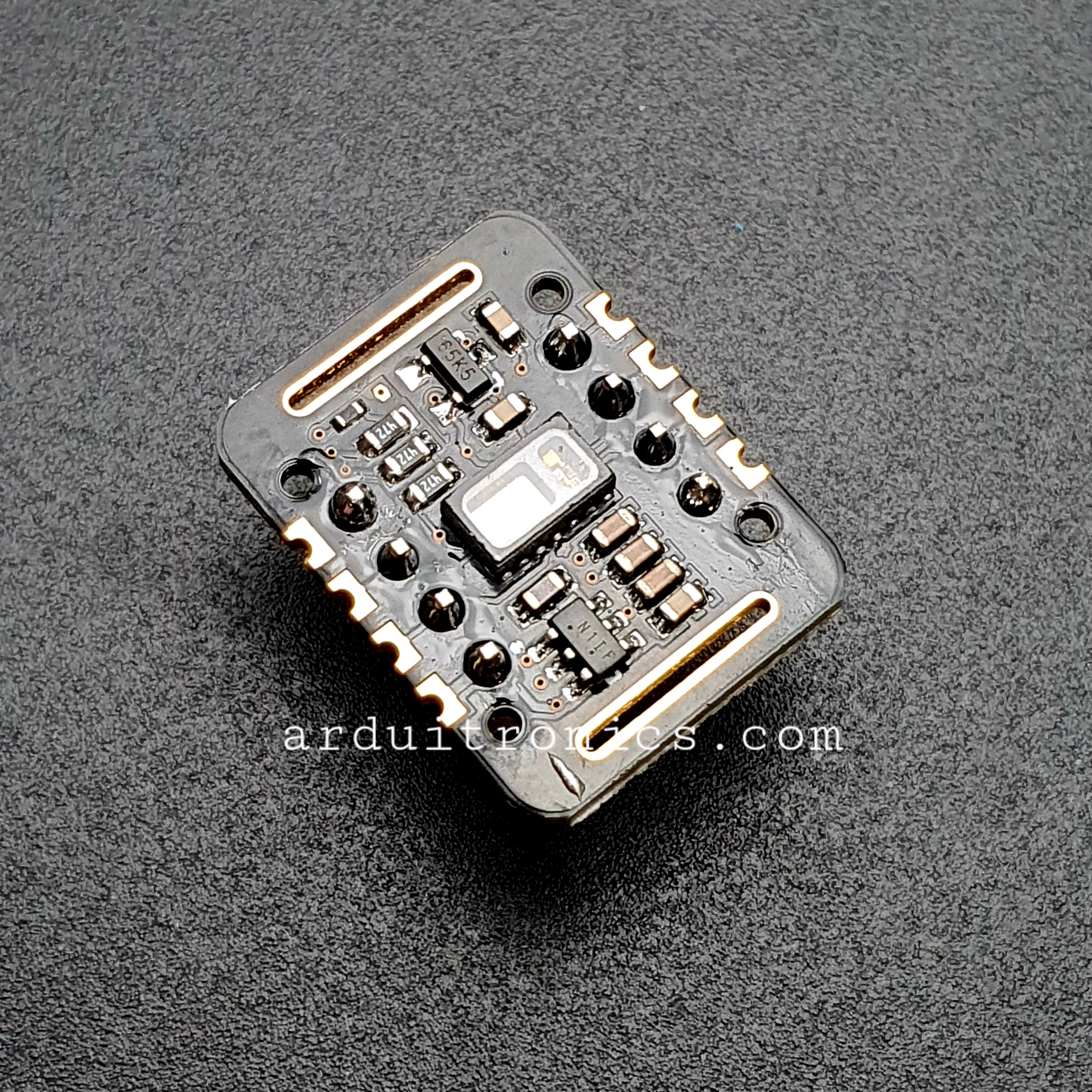 MAX30102 High-Sensitivity Pulse Oximeter and Heart-Rate Sensor for Wearable Health Compatible with Arduino บัดกรีแล้ว