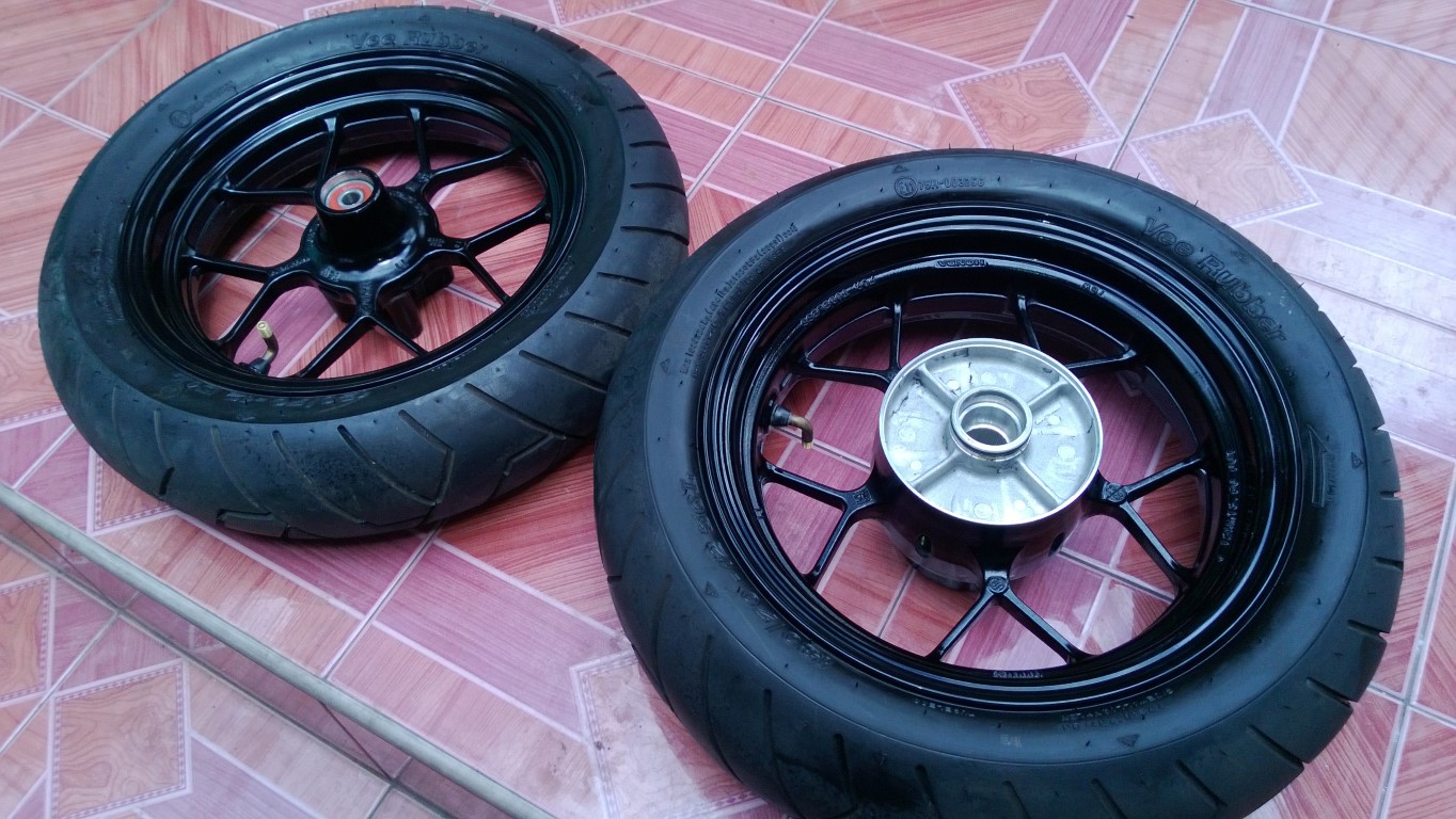ล้อแม็กพร้อมยาง Honda Msx 125 แท้