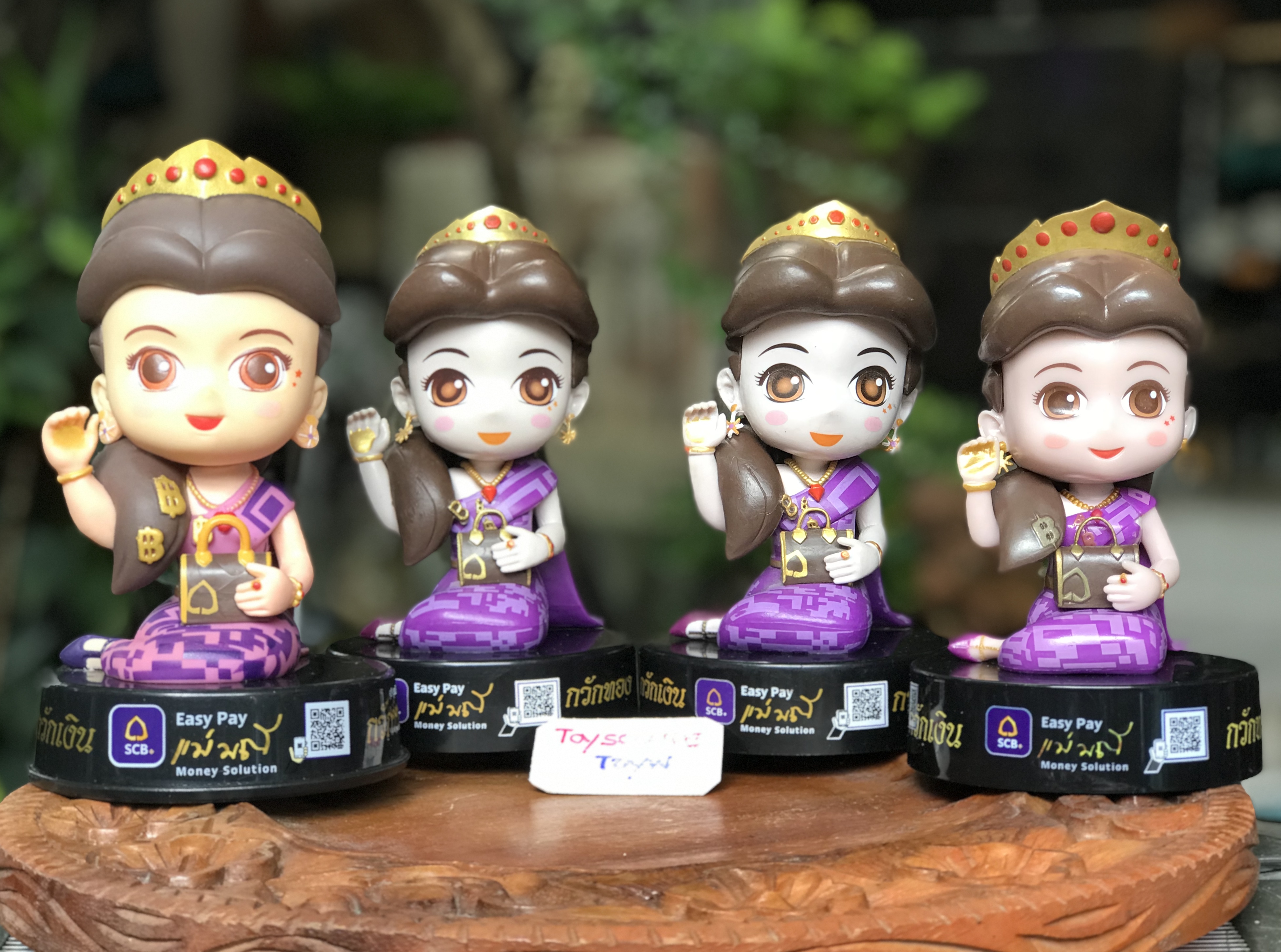 เริ่มต้น 550 บาท โมเดลตุ๊กตาแม่มณี นางกวัก กวักเงิน กวักทอง ธนาคารไทยพาณิชย์ แม่มณี 0฿ แม่มณี 1฿ แม่มณี 2฿