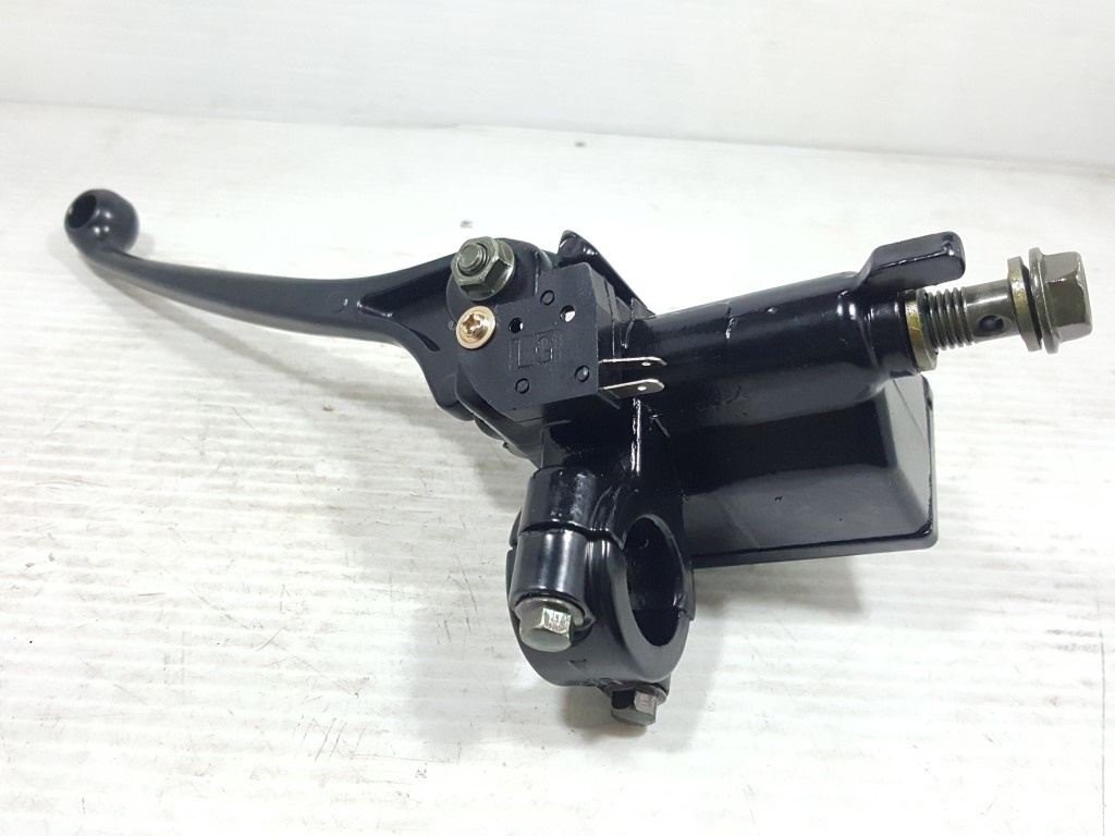 ชุดแม่ปั๊มเบรคหน้าตัวบน (มีให้เลือกด้านใน หลายรุ่น) งานไต้หวัน เกรดเอ