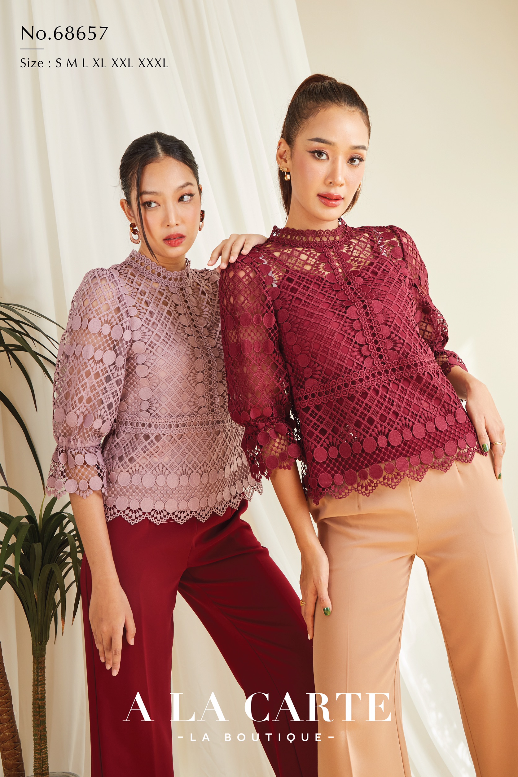 68657 เสื้อลูกไม้แขน 3 ส่วน เนื้อทอลายขึ้นใหม่ เป็นทรงใส่สบาย มีซับใน ลายลูกไม้ลายกราฟฟิค ต่อผ้าด้วยทริมลูกไม้วงกลม มีซิปข้าง คอเสื้อทำเป็นฐานกุ๊นกว้าง สีแดง M,XL, 3XL สีม่วง 3XL สีเขียว 2XL