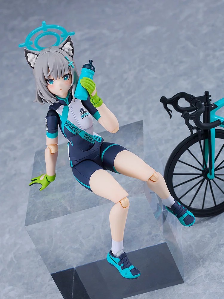 "Pre-Order" [644-DX] figma Shiroko Sunaookami (Cycling) DX Edition