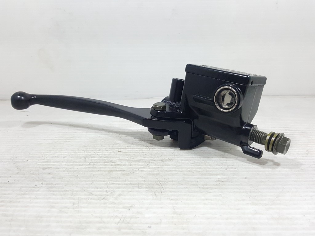 ชุดแม่ปั๊มเบรคหน้าตัวบน (มีให้เลือกด้านใน หลายรุ่น) งานไต้หวัน เกรดเอ