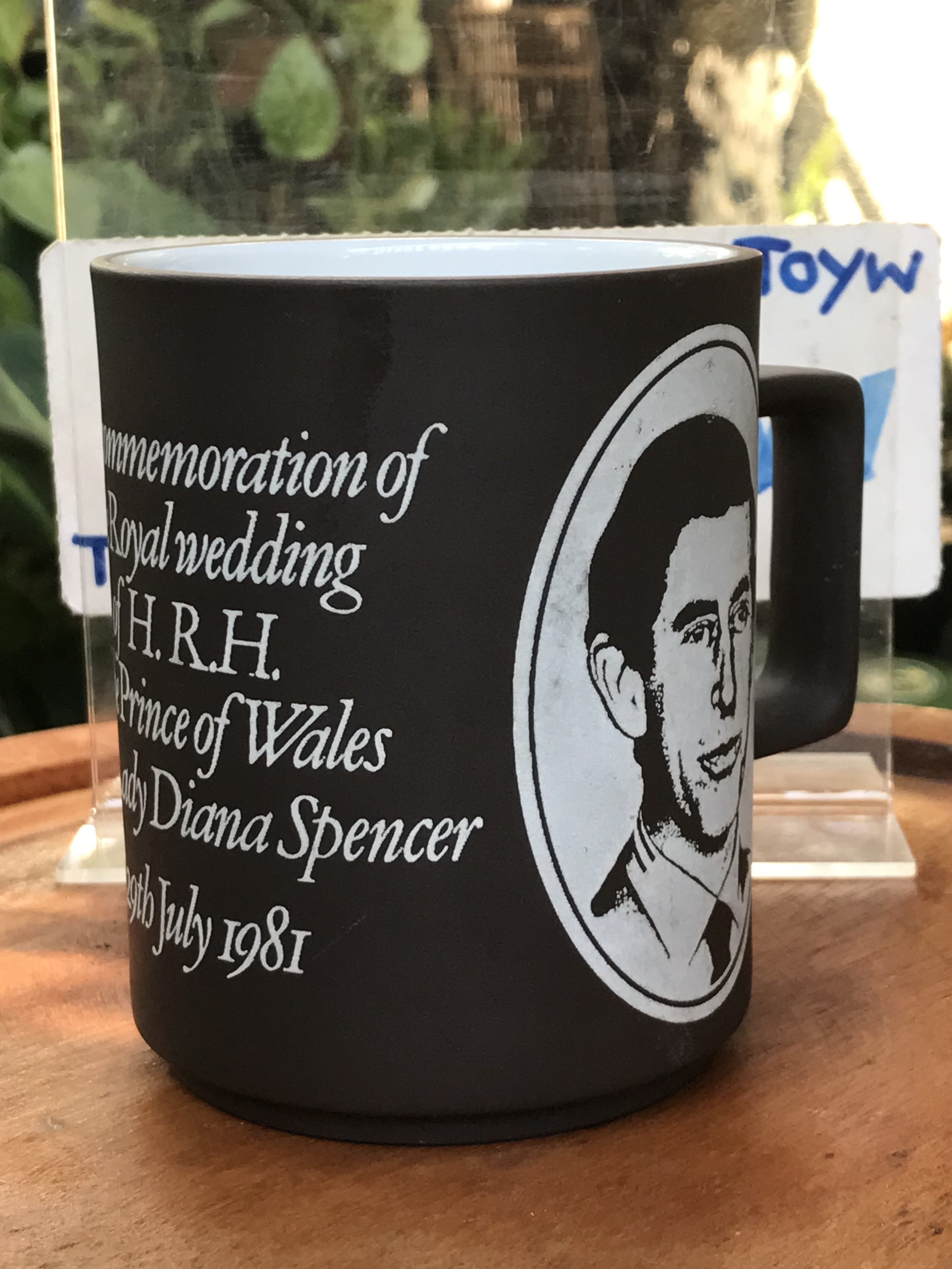 ส่งต่องานสะสม Ceramic Mug แก้วมัคเซรามิค แก้วที่ระลึกงานอภิเษกสมรส In commemoration of the Royay wedding of H.R.H. The Prince of Wales and Lady Diana Spencer 29 July 1981