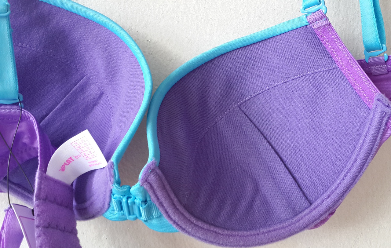 เสื้อชั้นในสตรี Playboy