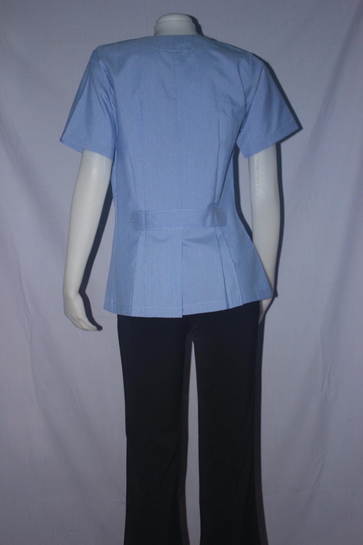 เสื้อริ้วฟ้าขาว คอกลม ปักกระทรวงสาธารณสุข ผู้หญิง