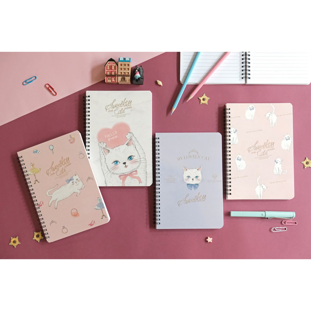 Ohmynote Princess Cat สมุดโน้ตน่ารัก ขนาด A5 สมุดเจ้าหญิงแมว เย็บริมลวด ชมพู