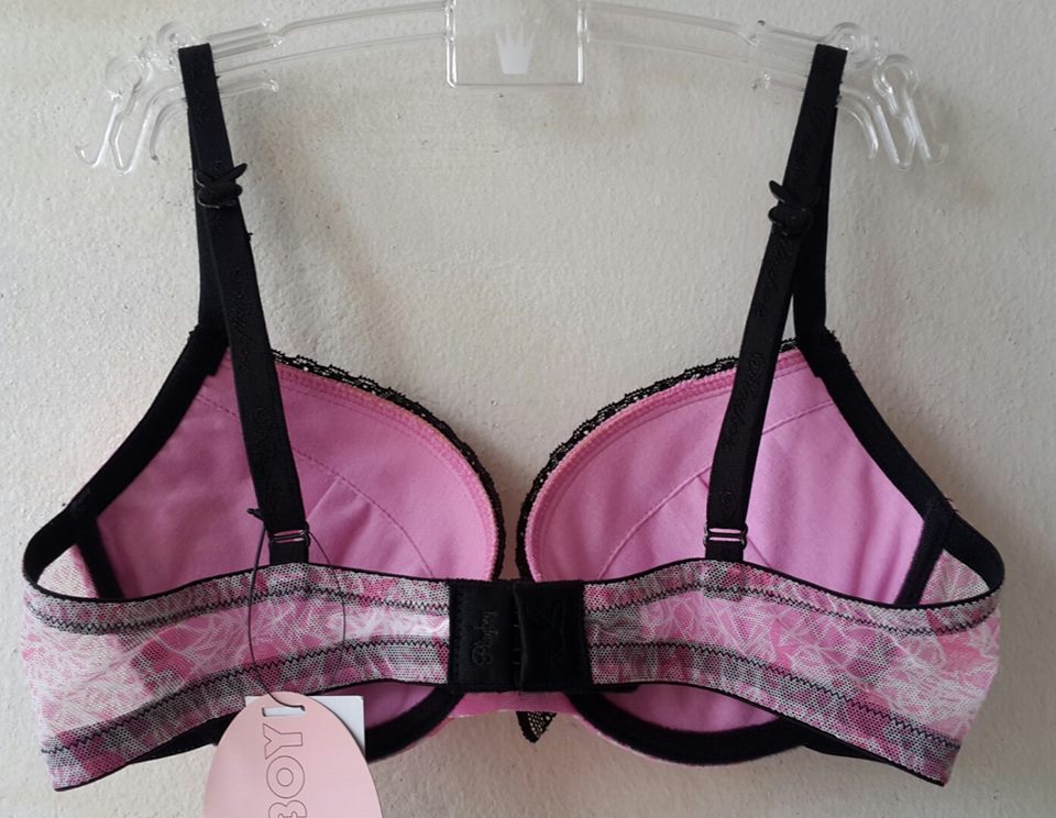 เสื้อชันในสตรี Playboy