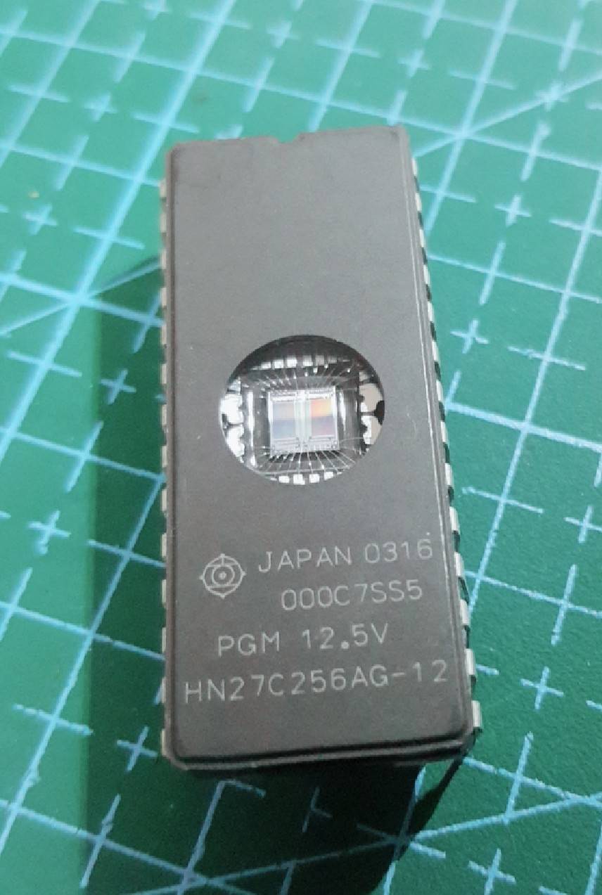 IC OTP EPROM and UV : HN27C256AG-12 256K (32K x 8-bit)