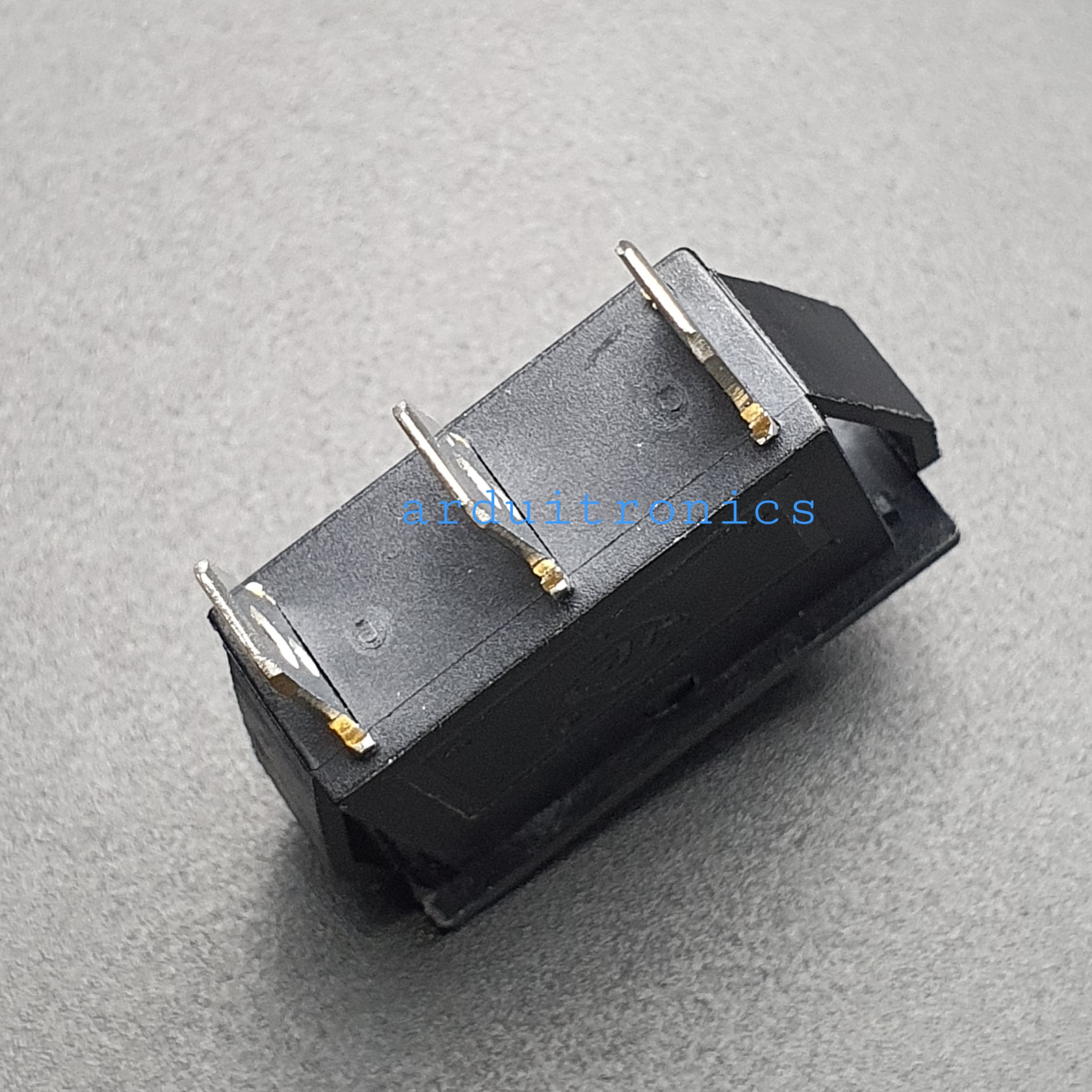 สวิตช์ไฟเปิด/ปิด KCD3-101N 15A 250VAC (3 ขา สีดำ)