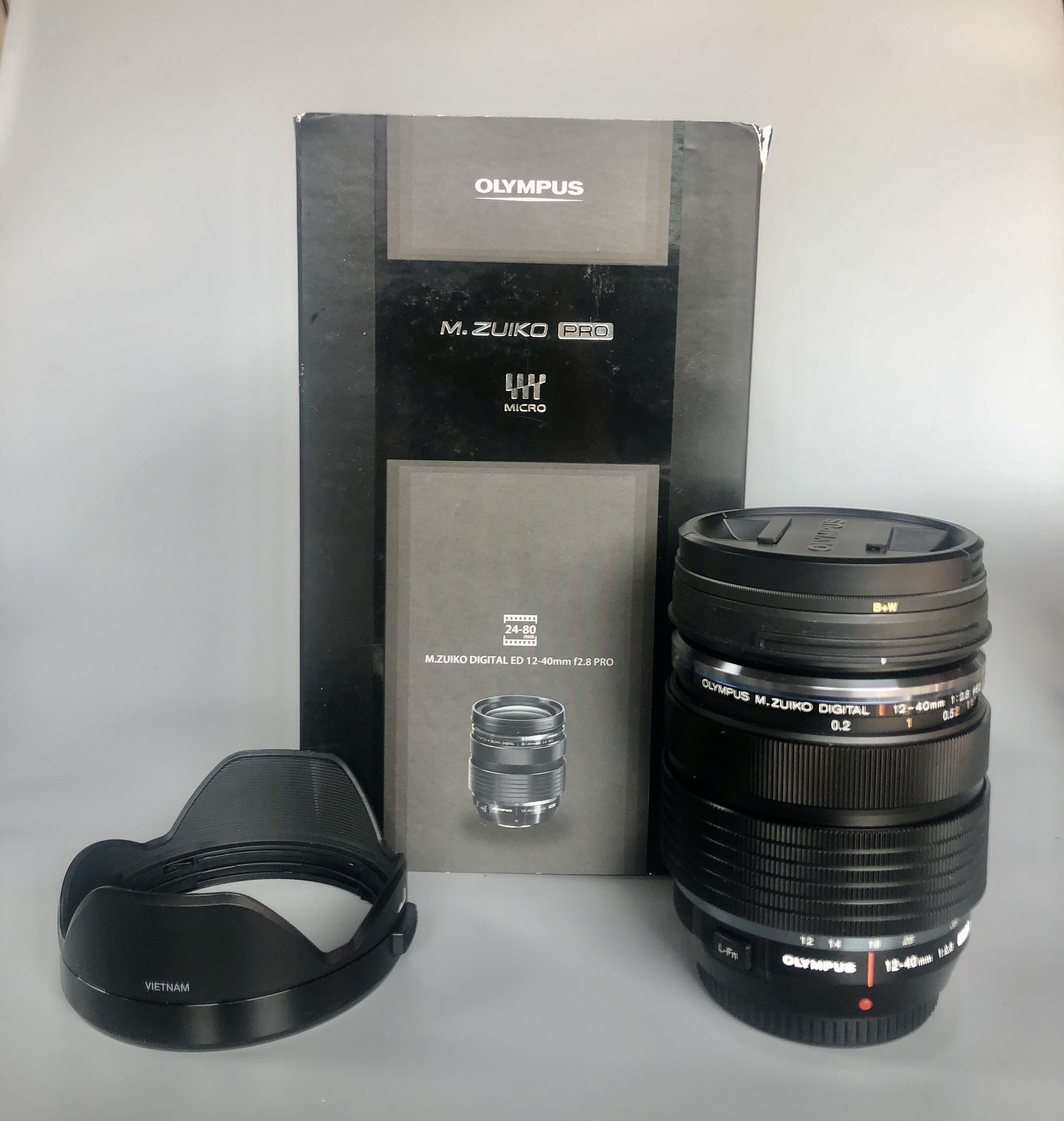 ขายเลนส์ Olympus M. Zuiko Digital ED 12-40mm f/2.8 PRO สภาพใหม่เอี่ยม