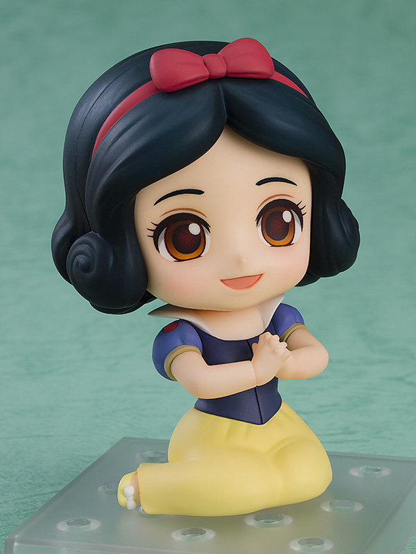 "Pre-Order" [1702] Nendoroid Snow White