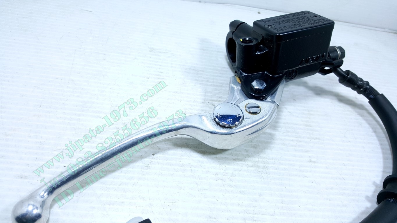 (Honda) แม่ปั๊มเบรคหน้าตัวบน honda CBR 500 แท้