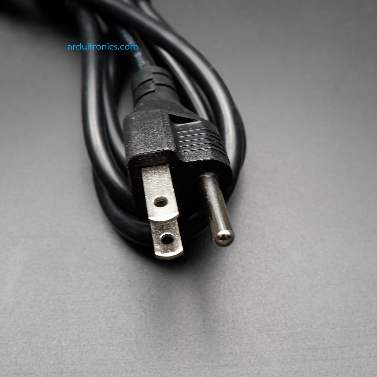 สายต่อ power adapter (Notebook) แบบ 3 หัว ยาว 1.5m Square Socket