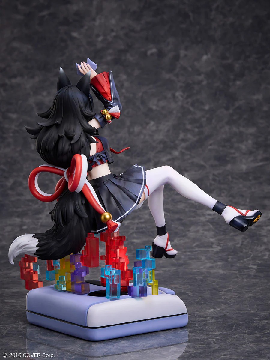 "Pre-Order" Design COCO 1/7 Ookami Mio "We are Gamers!!!!" Ver.