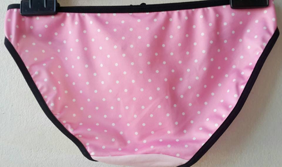 กางเกงชี้นในสตรี Playboy