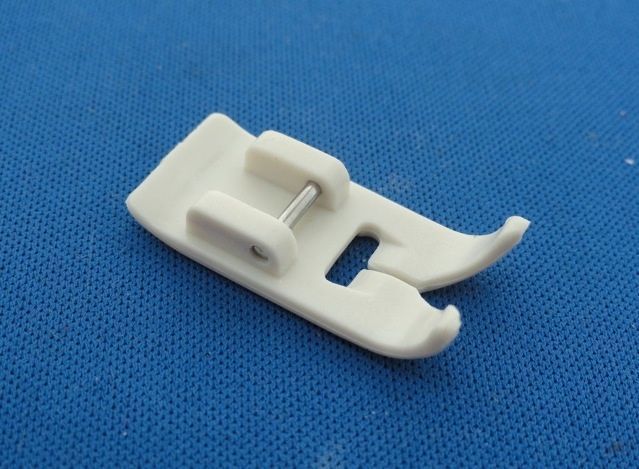 ตีนผีเย็บหนัง ไวนิล พลาสติก ผ้าลามิเนต Non stick foot Teflon foot