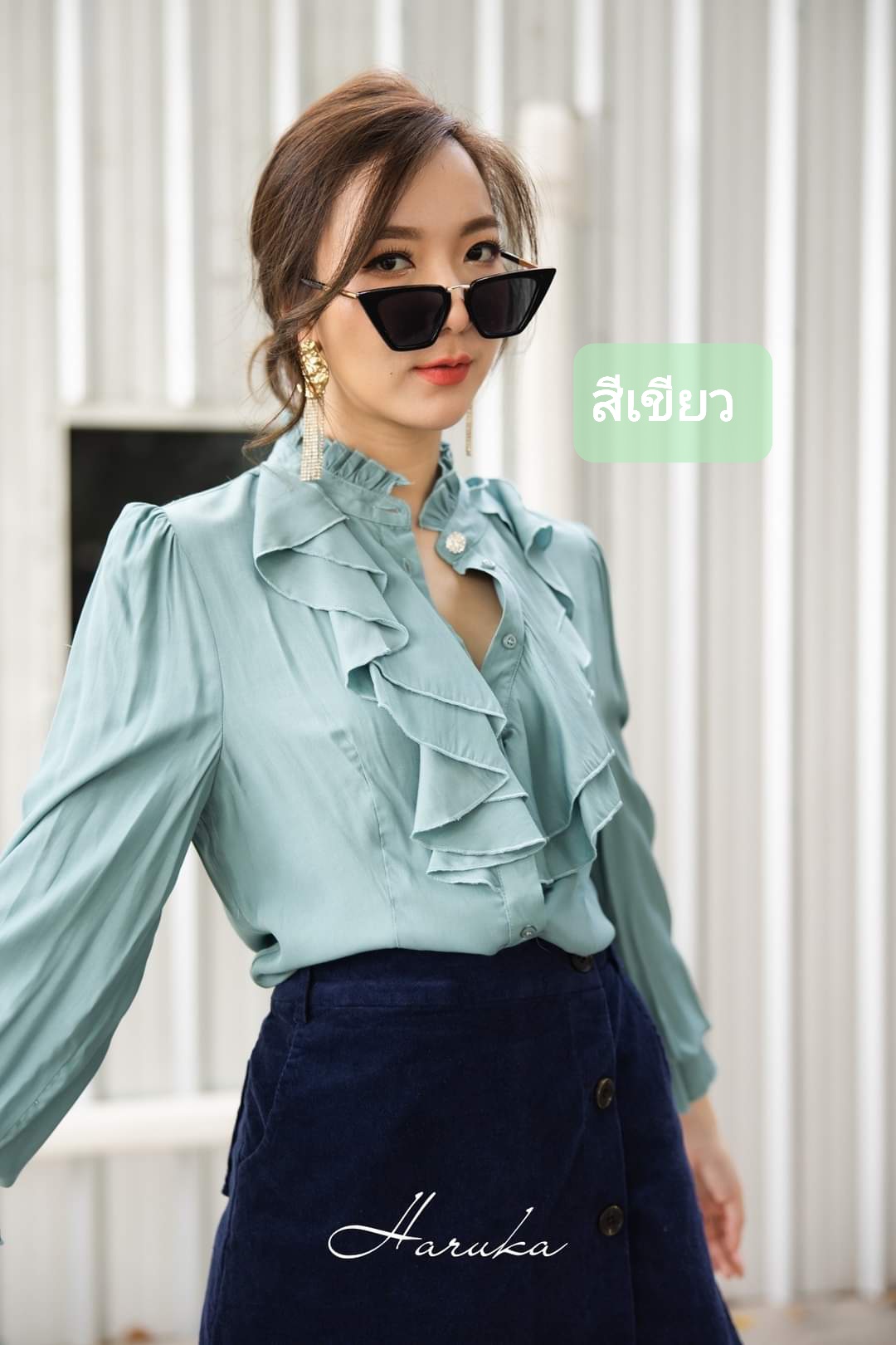 เสื้อแขนยาว Haruka ผ้าคอตตอนเนื้อนิ่มกระดุมผ่าหน้า ปลายแขนระบายมีกระดุมถอดได้ แพทเทิร์นสวย สีชมพูเข้ม XL สีเขียว M-XL สีชมพูพาสเทล S-XL