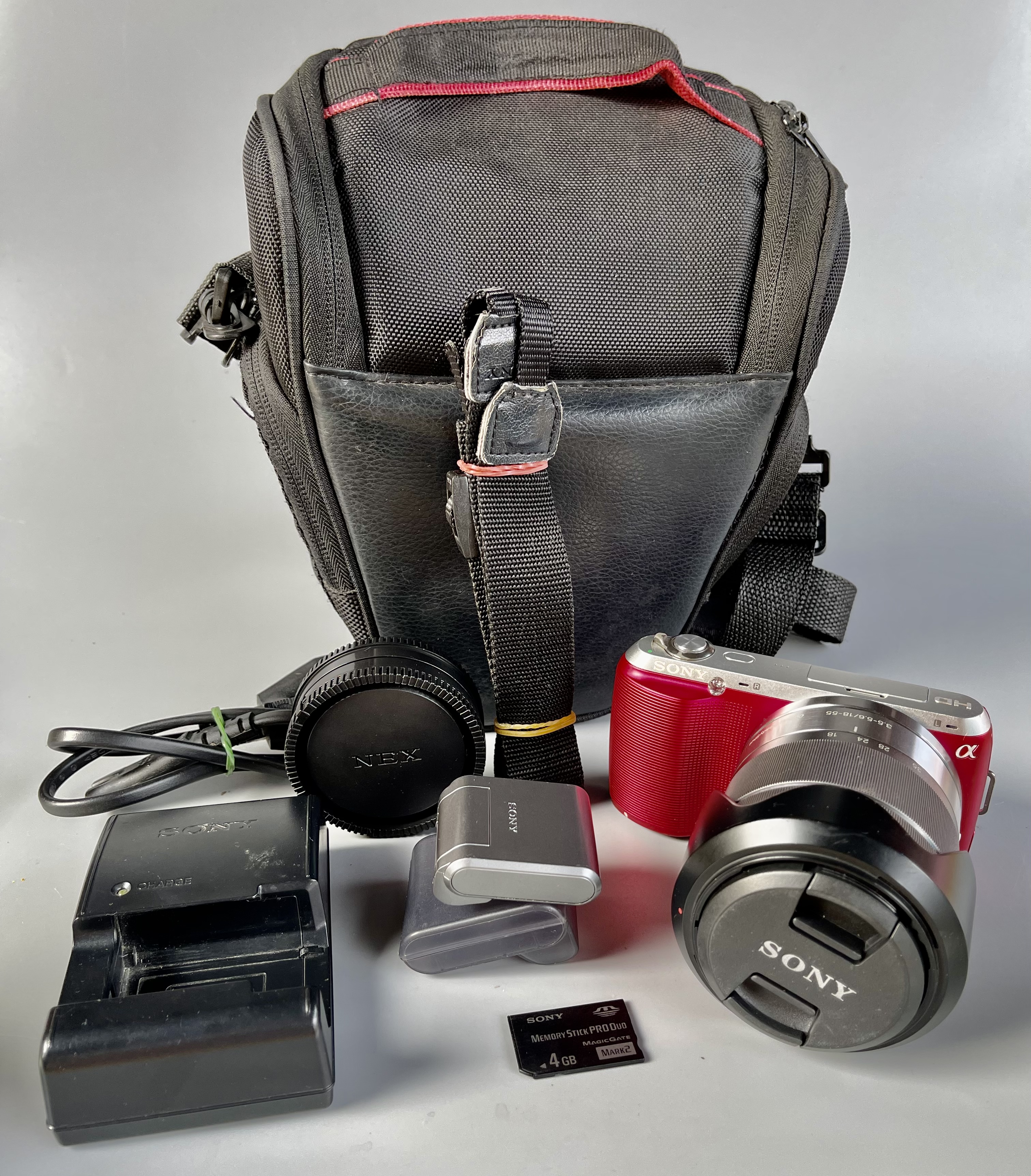 ขายกล้อง SONY NEX-C3 lens kit 18-55mm