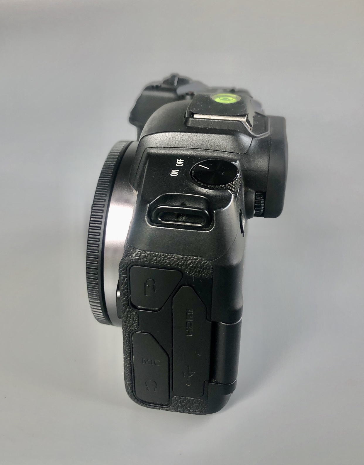 ให้เช่ากล้อง CANON EOS RP” กล้องมิเรอร์เลสฟูลเฟรม เล็กและเบาที่สุดของCanon + Adapter