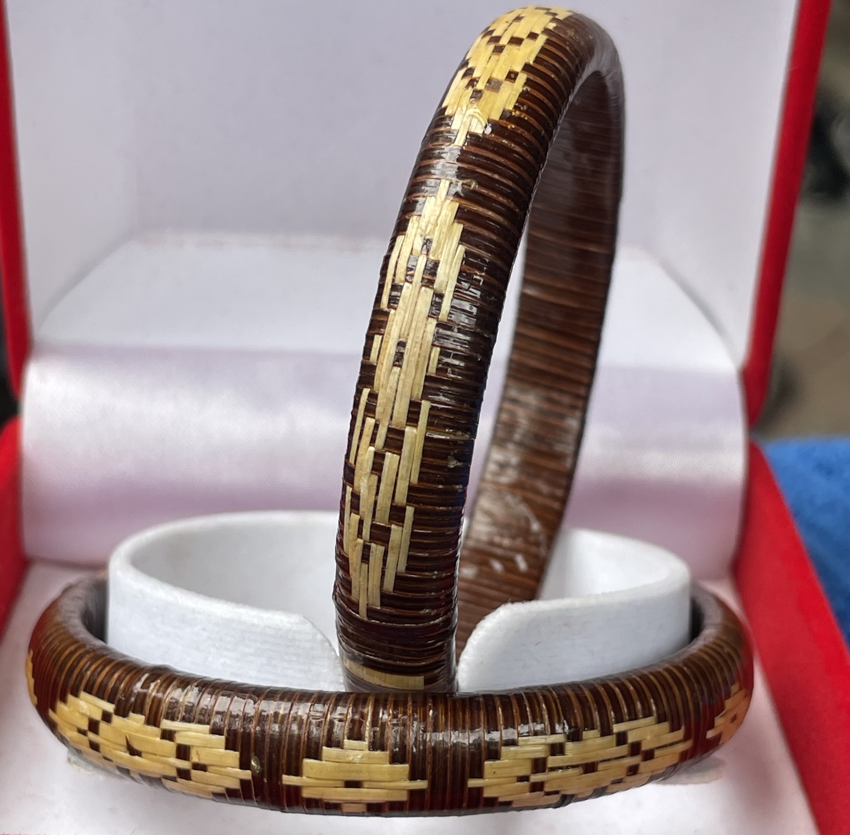 2 ชิ้น( 1 คู่) กำไลข้อมือ ย่านลิเภาสาน 2 Pcs Vintage Rattan Bangle Bracelets Brown