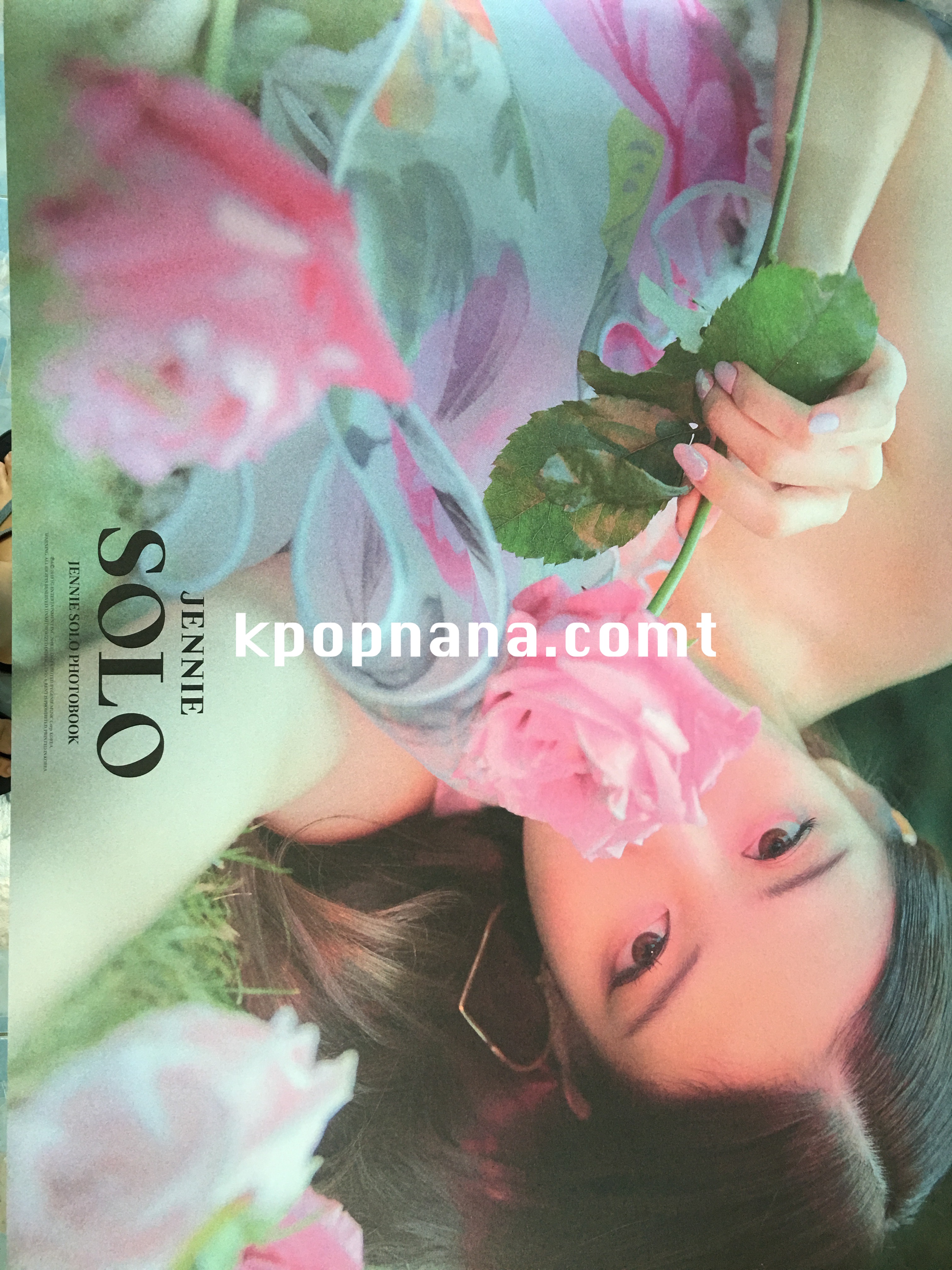 BLACKPINK : JENNIE - JENNIE [SOLO] PHOTOBOOK โปสเตอร์ พร้อมส่ง