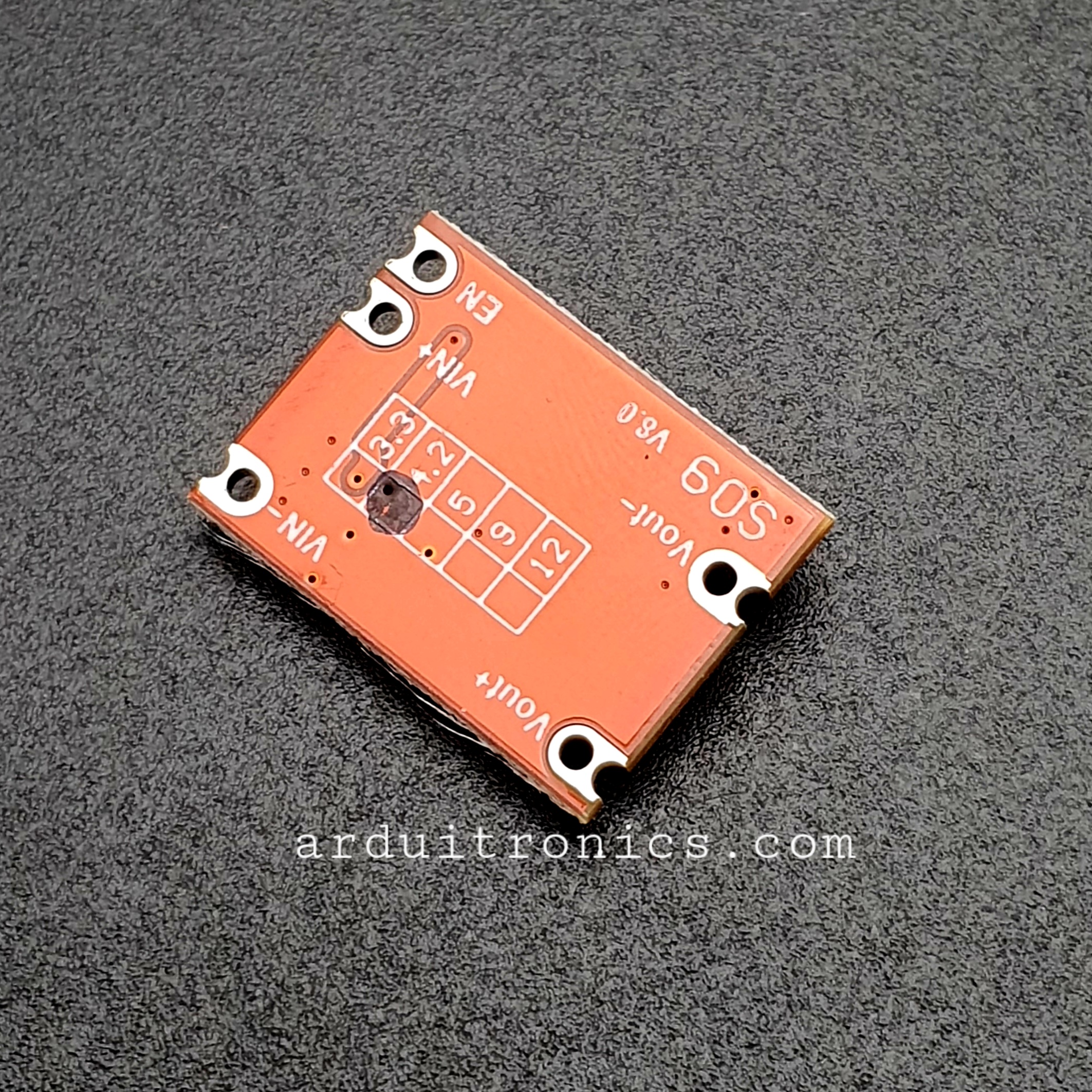 DC Automatic Step-Up and Step-Down Power Supply Module 3-15V to 4.2V 600mA โมดูลแปลงไฟ 3-15V เป็น 4.2V 600mA