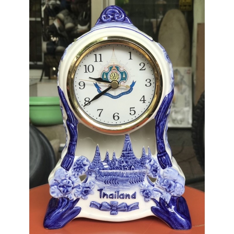 ชิ้นละ 1,390 บาท ของเก่า นาฬิกาตั้งโต๊ะเซรามิค เฉลิมพระเกียรติในหลวงรัชกาลที่ 9