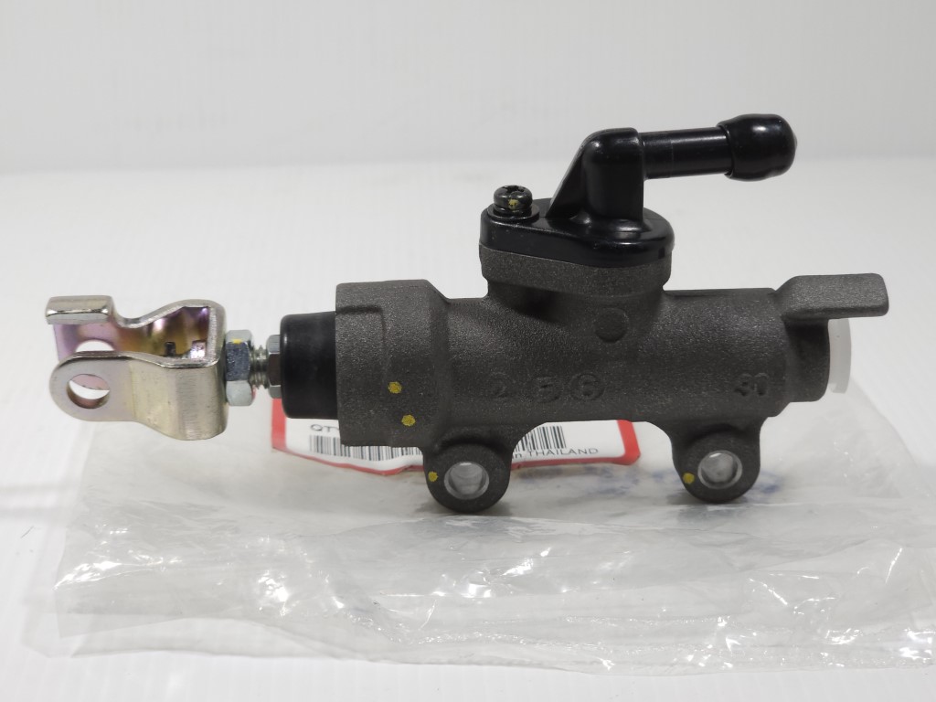 (CBR 150 i) ชุดแม่ปั๊มเบรคหลัง Honda CBR 150 i ปี 2011 แท้