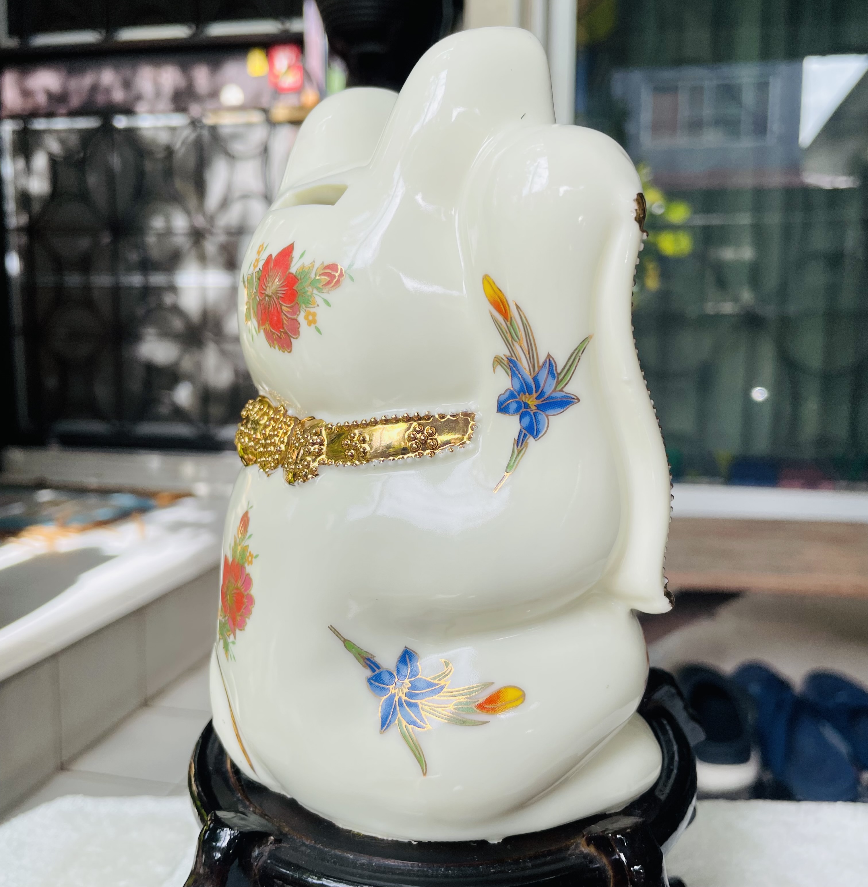 ￼เก็บใหม่ แมวกวักนำโชค มาเนกิเนะโกะ Vintage Maneki-Neko Cream Gold Lucky Beckoning Cat Coin Bank Ceramic