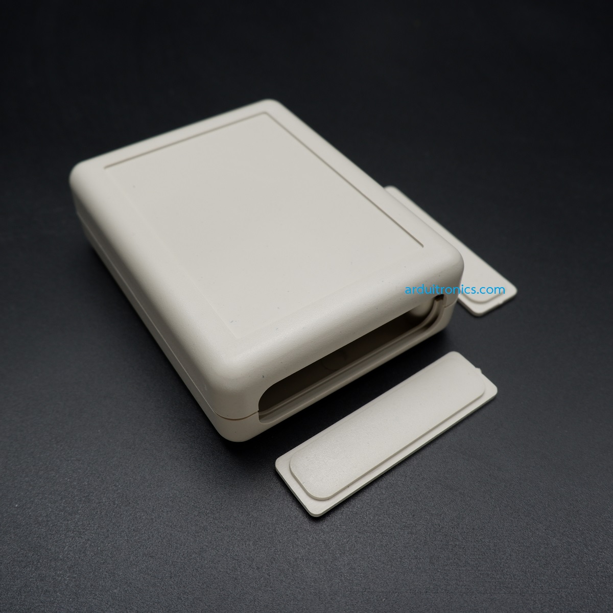 กล่องพลาสติกอเนกประสงค์ สีขาว ขนาด 90 x 70 x 28mm