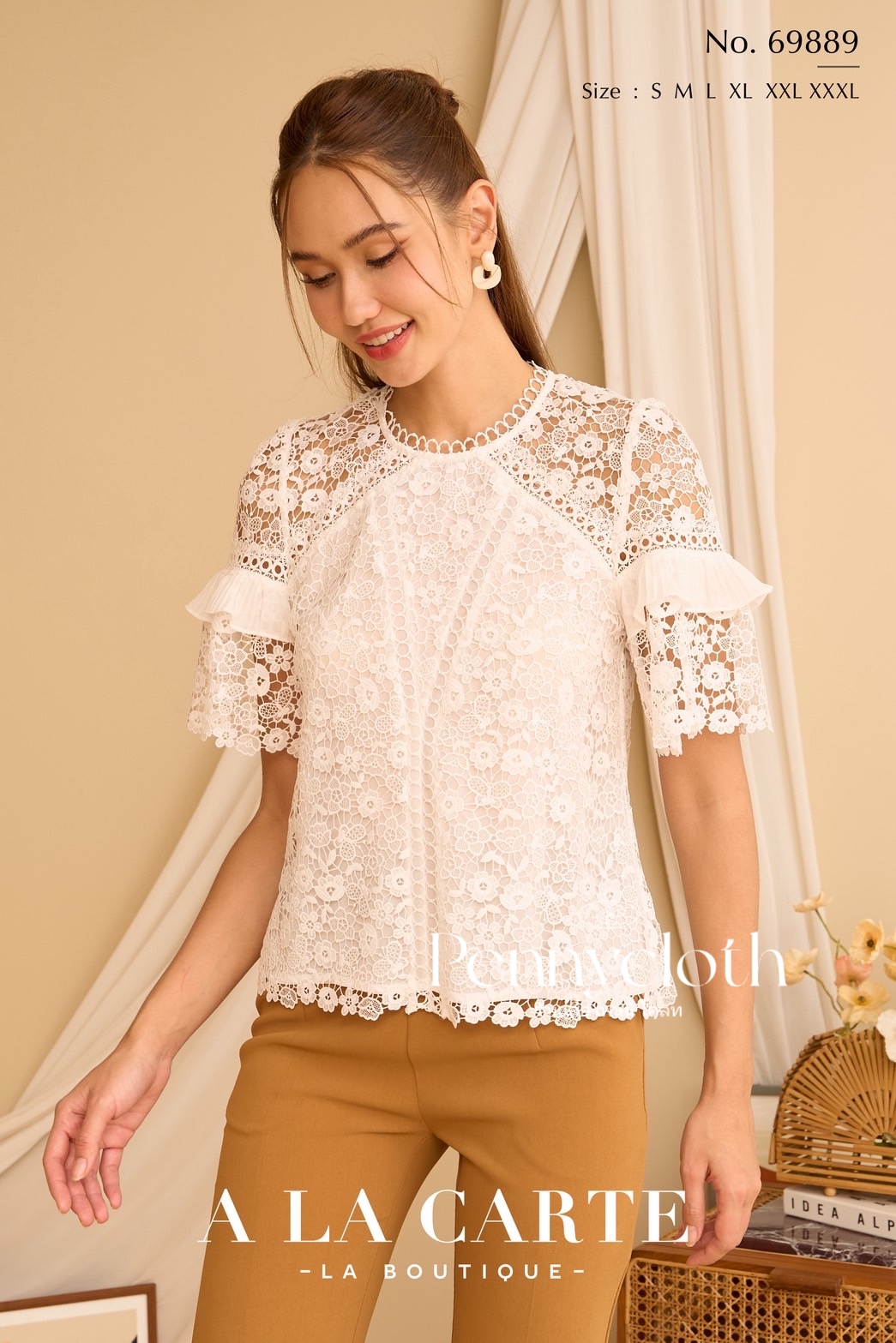 A La Carte เสื้อลูกไม้ รุ่นใหม่ รหัส 69889 เนื้อลูกไม้ทอใหม่ ทอบาง คอกลม แขนสั้นแฟร์ by PENNY CLOTH