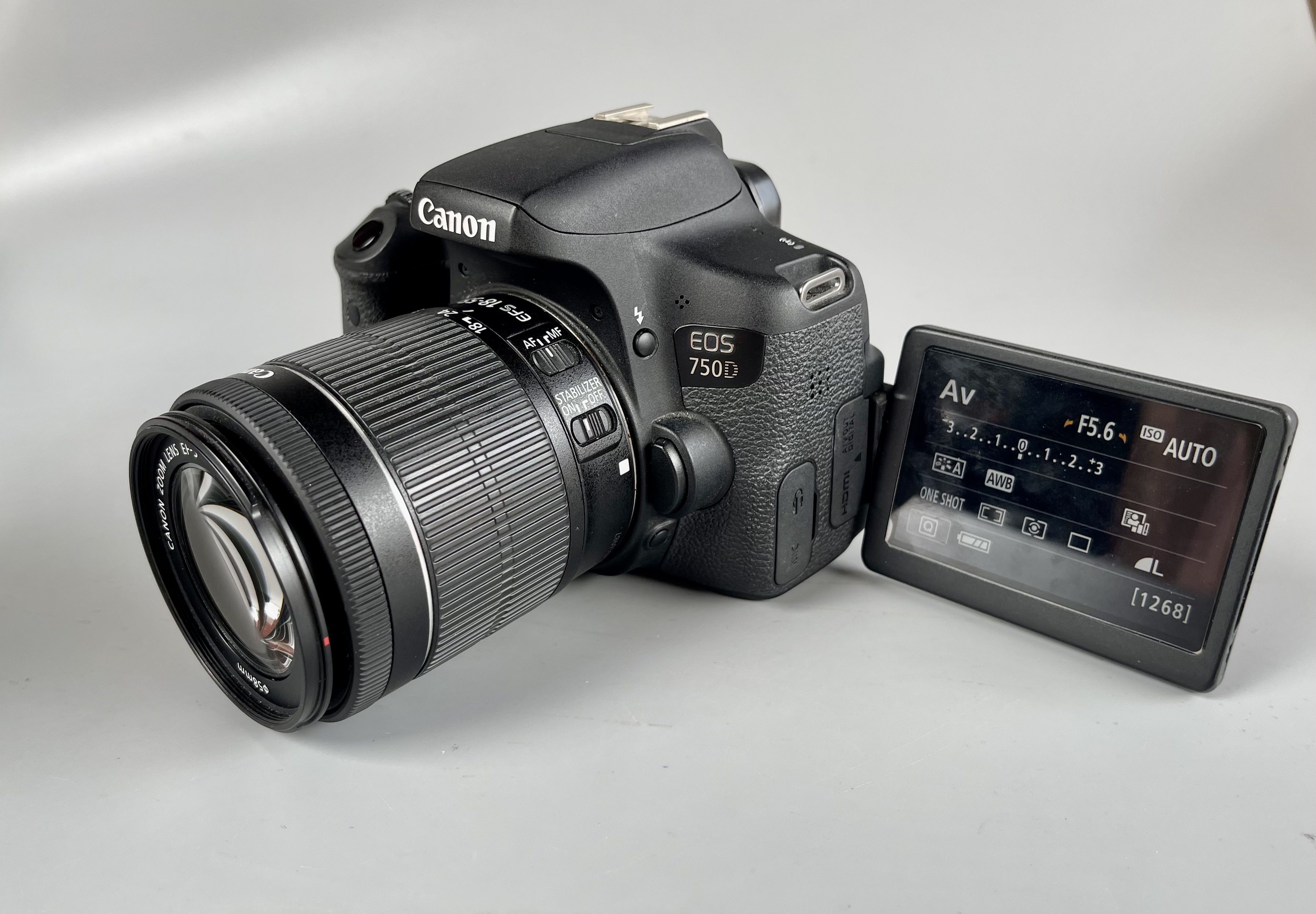 ขายกล้อง Canon 750D เลนส์คิต EF S 18 55 mm f 3.5 5.6 IS TSM หมดประกันศูนย์ ใข้น้อยShutter 9140