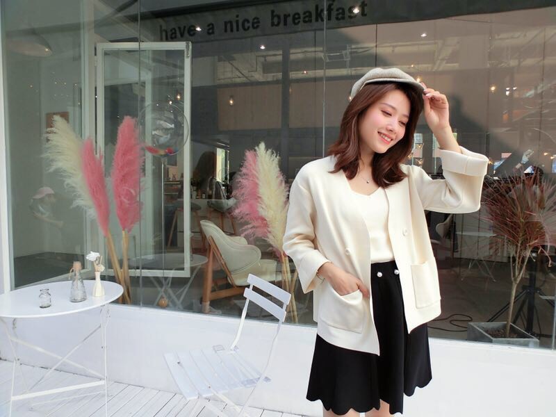 เสื้อไหมพรม Knit&Co 2 ชิ้น ( แยกชิ้นค่ะ ) เสื้อคลุม&ตัวใน งานสวยเรียบหรู ผ้าเนื้อดียืดหยุ่นได้ดีค่ะ free size 38-44 นิ้วค่ะ สินค้าพร้อมส่ง สีชมพู ค่ะ
