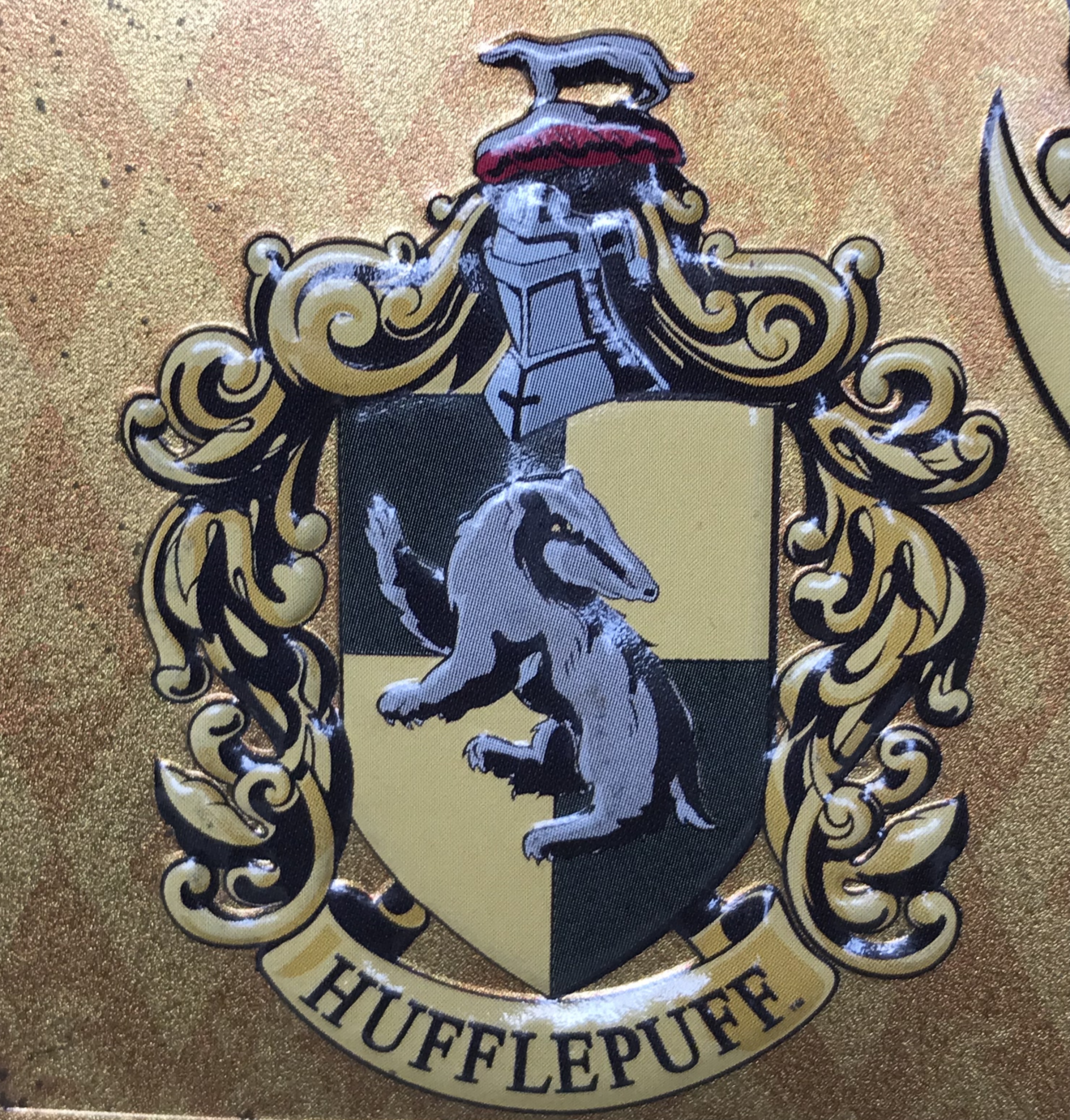 กล่องโลหะแฮรี่พอตเตอร์ ฝาลายปั๊มนูน กล่องขนม Universal Studios Japan USJ Harry Potter Can Chocolate Rare Hogwarts