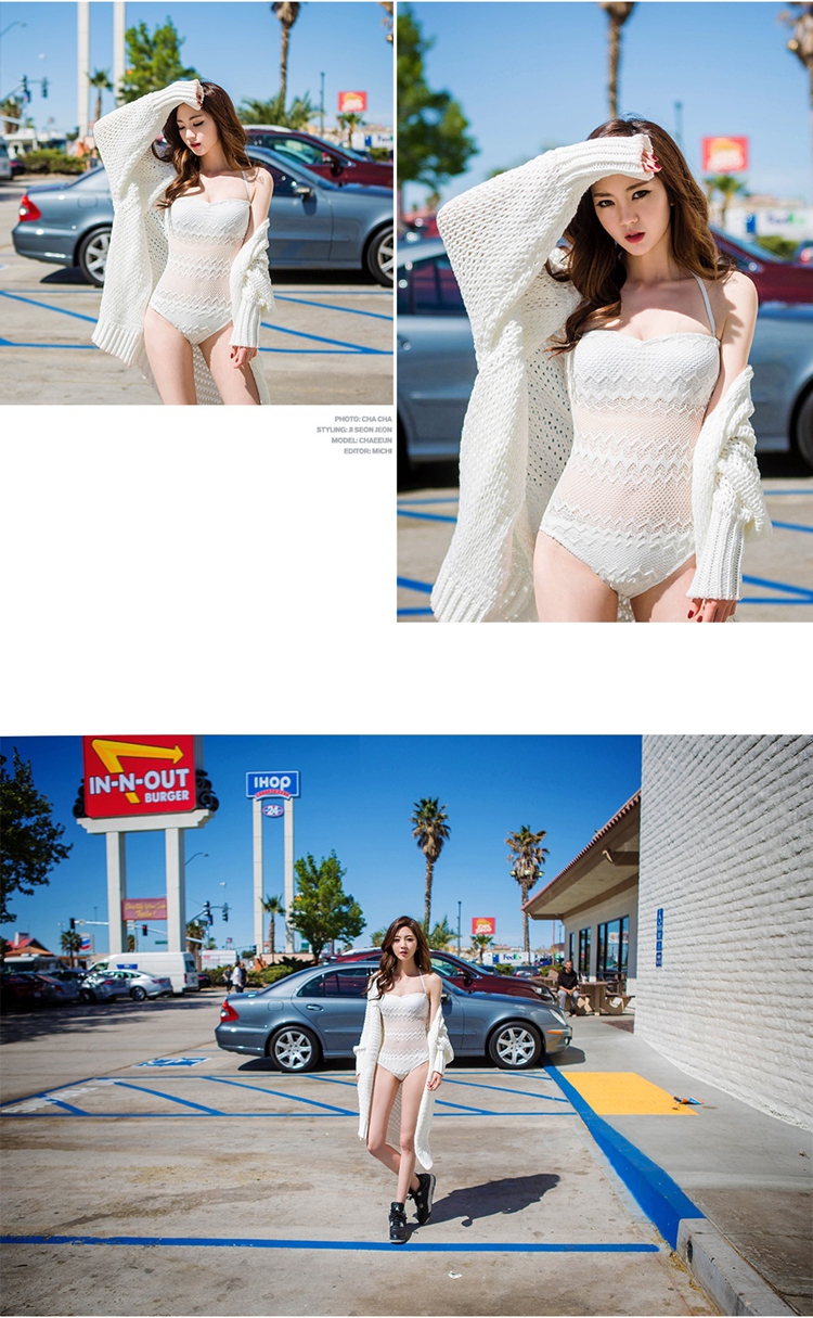 ***พรีออเดอร์***บิกินี่ชุดว่ายน้ำวันพีซ one-piece สีขาวครีมผ้าลูกไม้ ผูกโบว์น่ารักที่คอ เล่นดีเทล sexy เล็กๆ โชว์หน้าท้องแบนราบ สดใสน่ารักรับลมทะเล สวยเหมือนแบบค่ะ