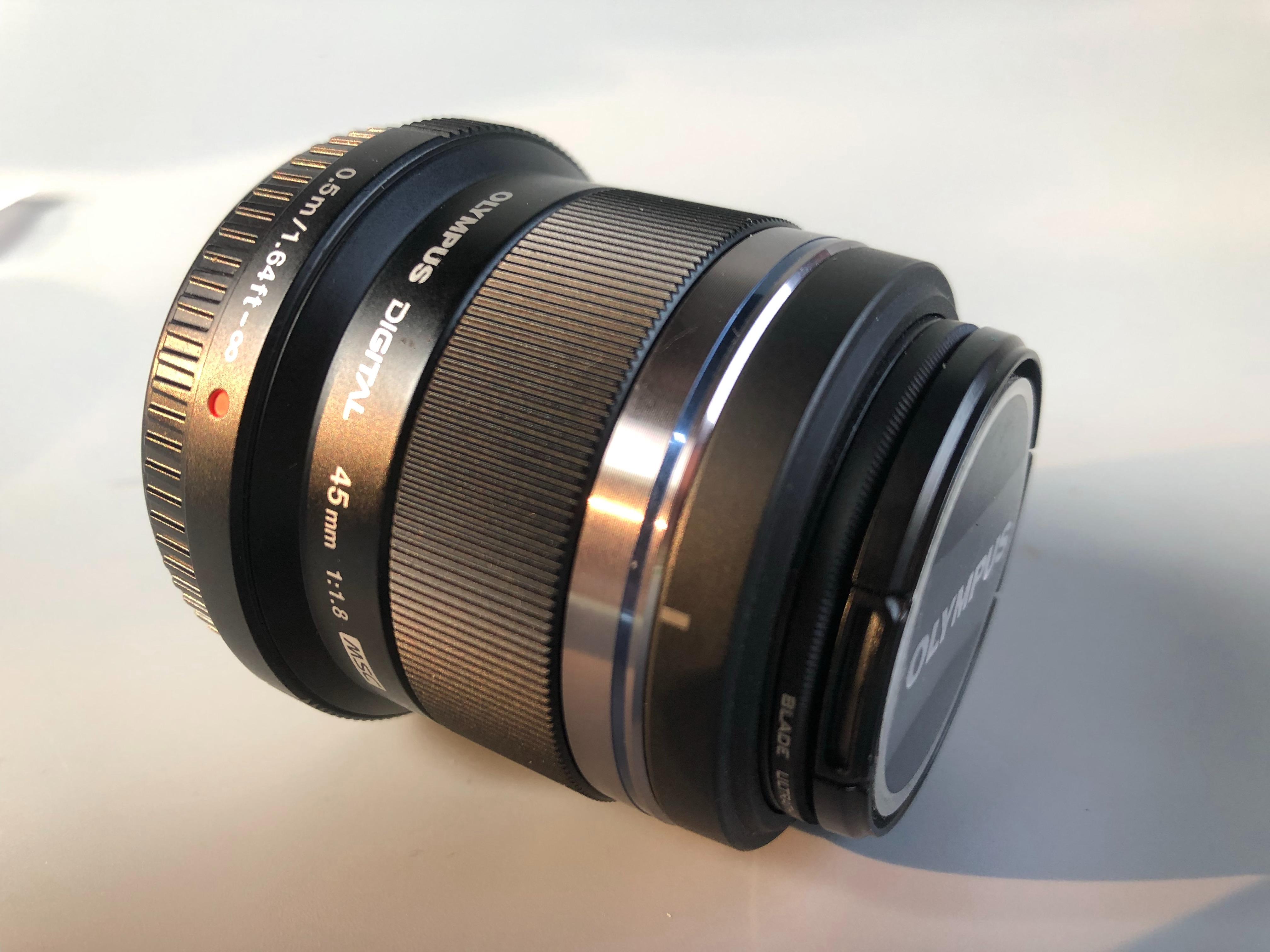 ให้เช่าเลนส์ Olympus M.ZUIKO DIGITAL 45mm F1.8