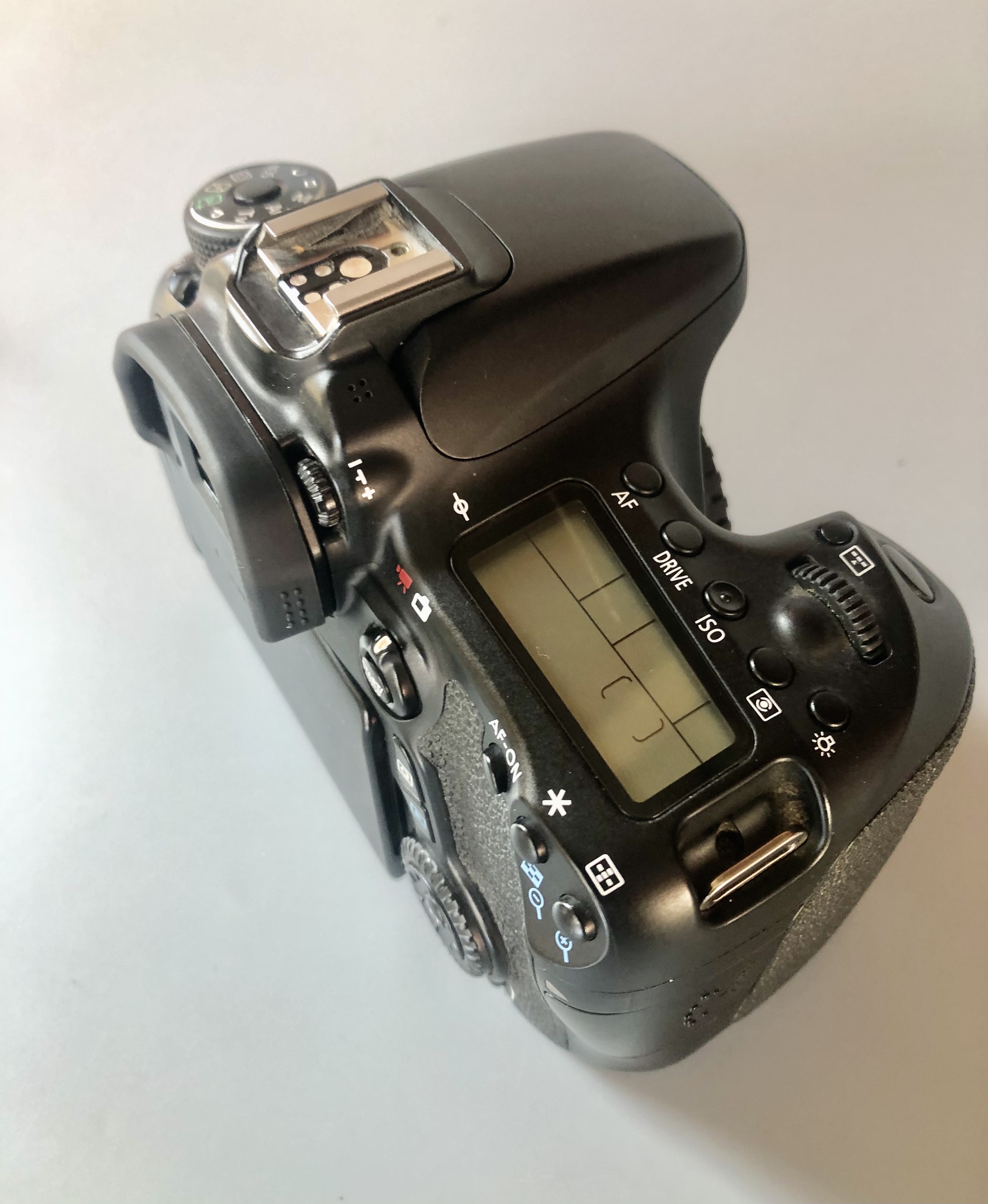 Canon EOS 70D (บอดี้) อดีตประกันศูนย์ไทย กล้อง DSLR กึ่งโปร อปศ. Shutter 21273