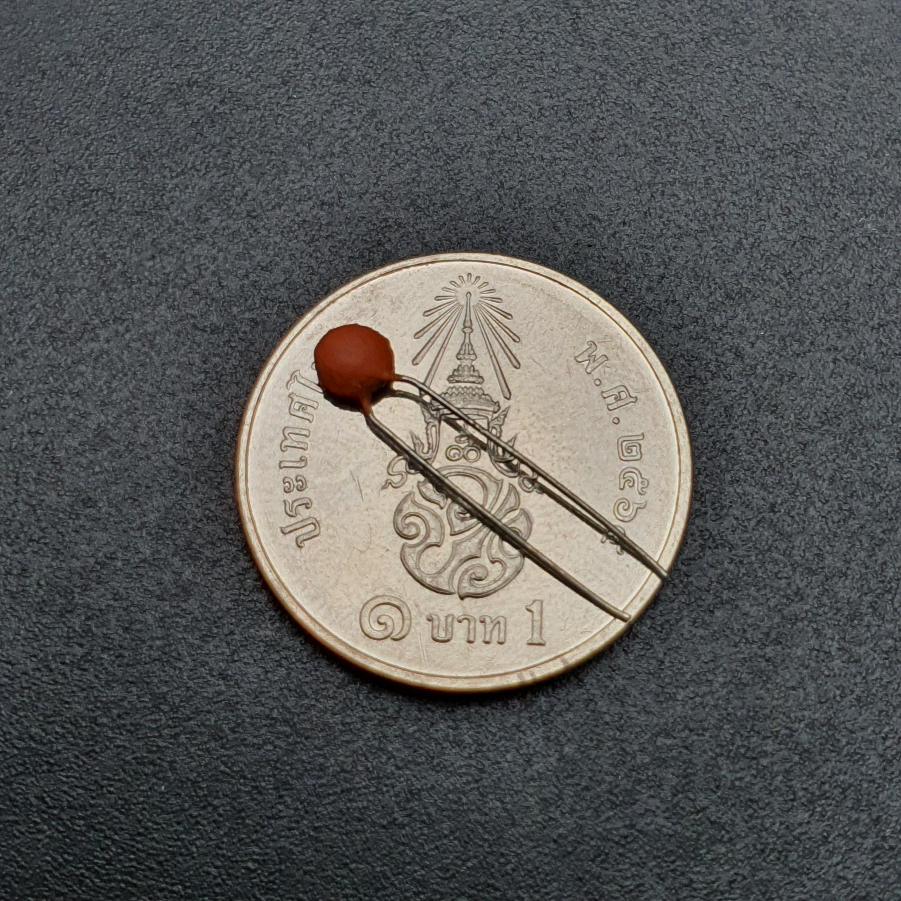 ตัวเก็บประจุ Ceramic Capacitor ตัวเก็บประจุชนิดเซรามิก 1nF 50V (102) จำนวน 1 ชิ้น