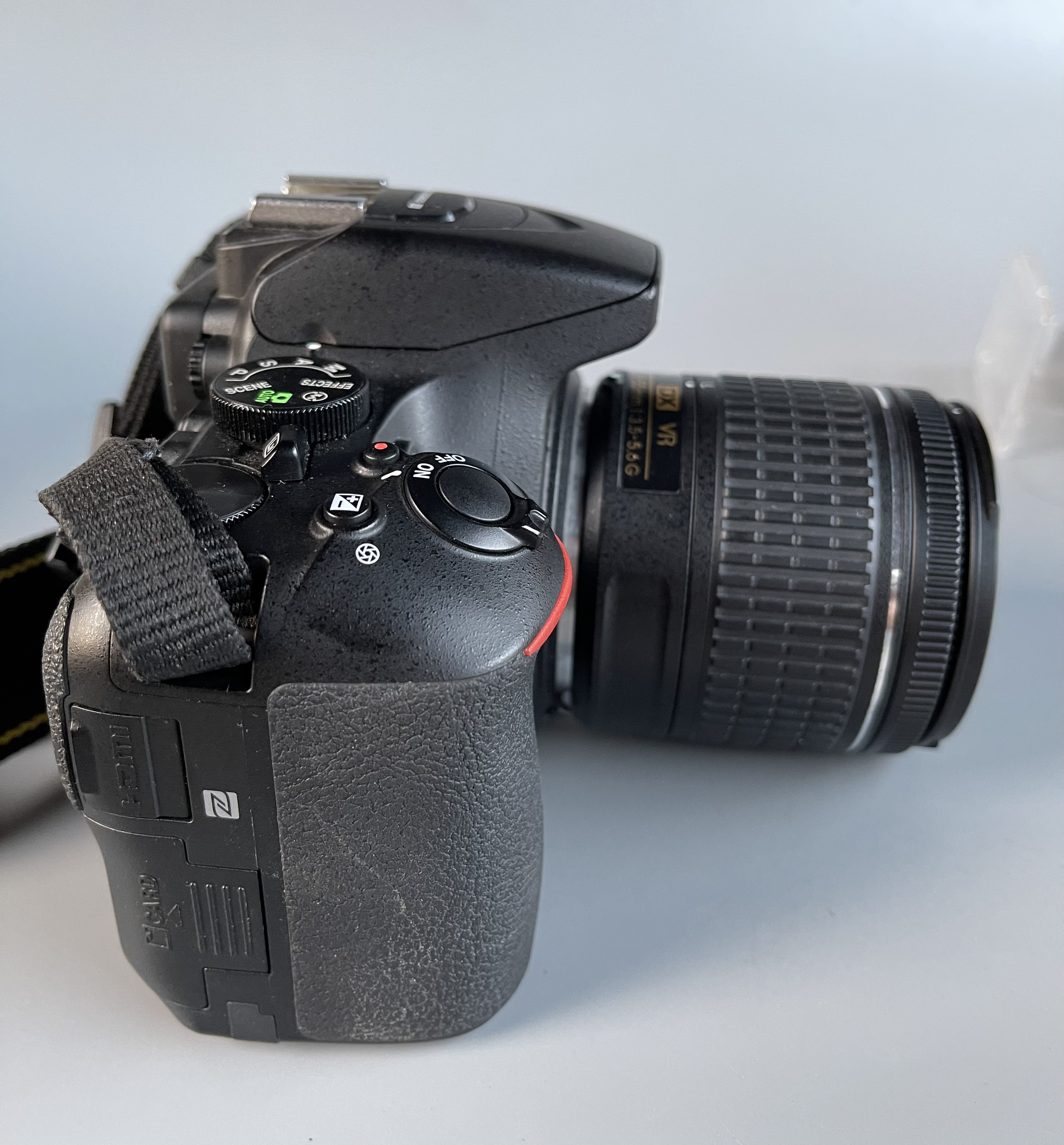 ขาย Nikon D5600 + Lens AF-P DX 18-55mm VR อปกศ. สภาพสวยไหม่ ชัตเตอร์ 13938 เมนูไทย อุปกรณ์ครบกล่อง