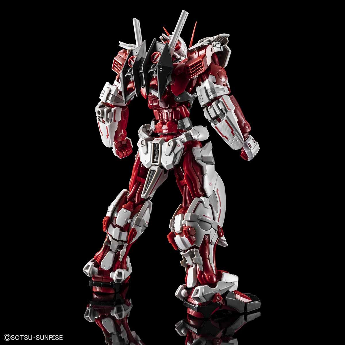 Hi-Resolution Model : 1/100 Gundam Astray Red Frame